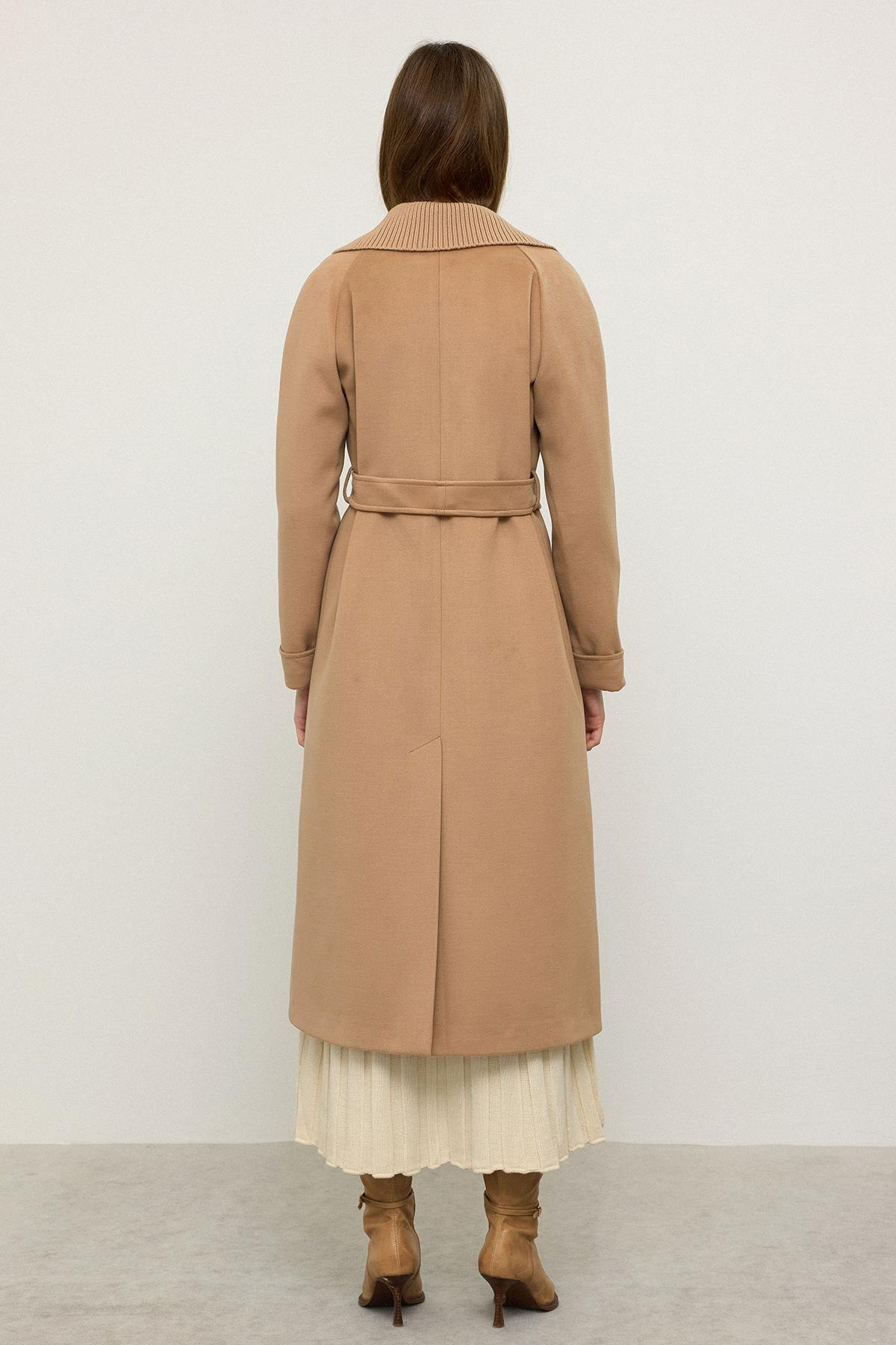 Triko Yakalı Reglan Kol Kaşmir Kaban BİSKÜVİ 3099