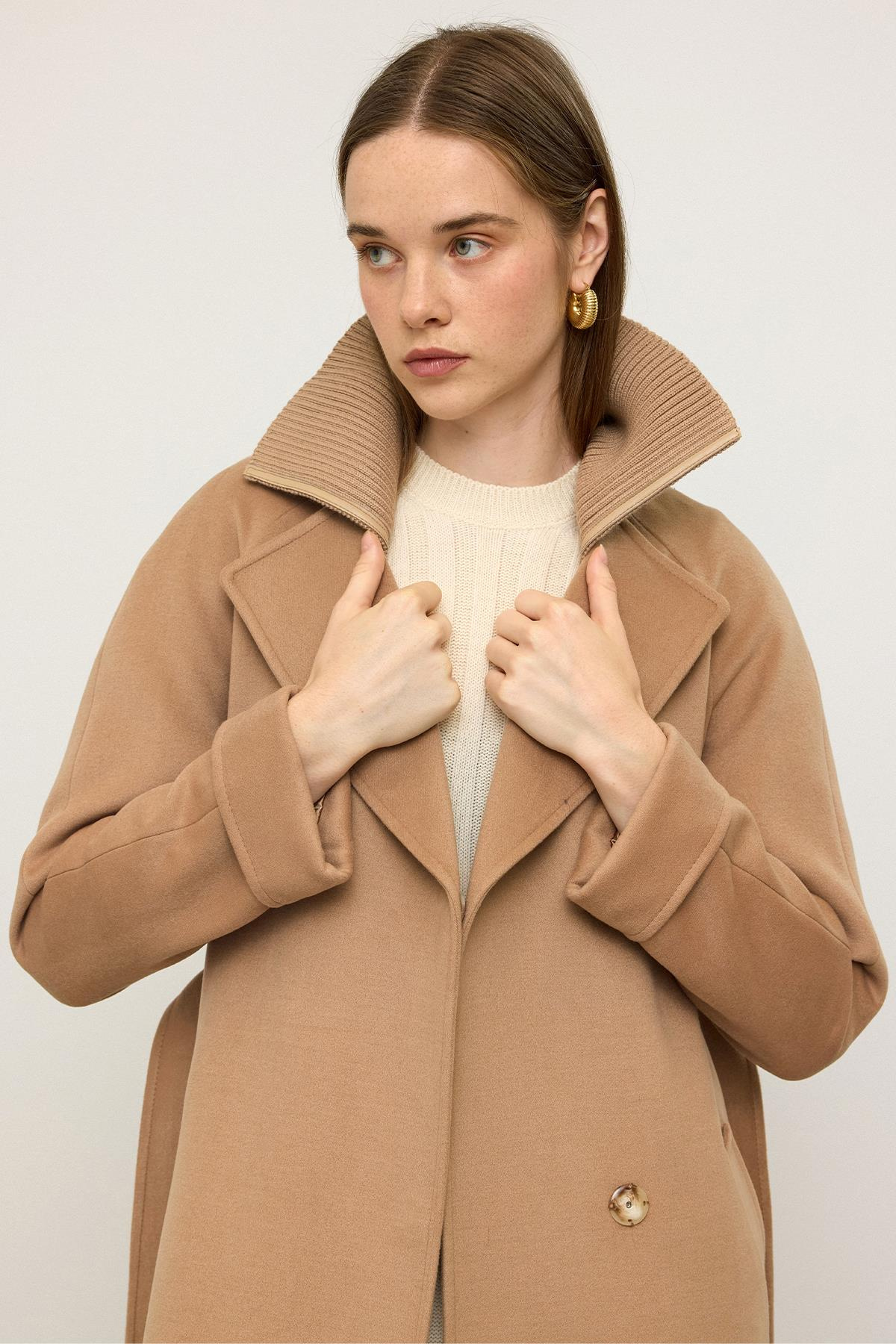 Triko Yakalı Reglan Kol Kaşmir Kaban BİSKÜVİ 3099