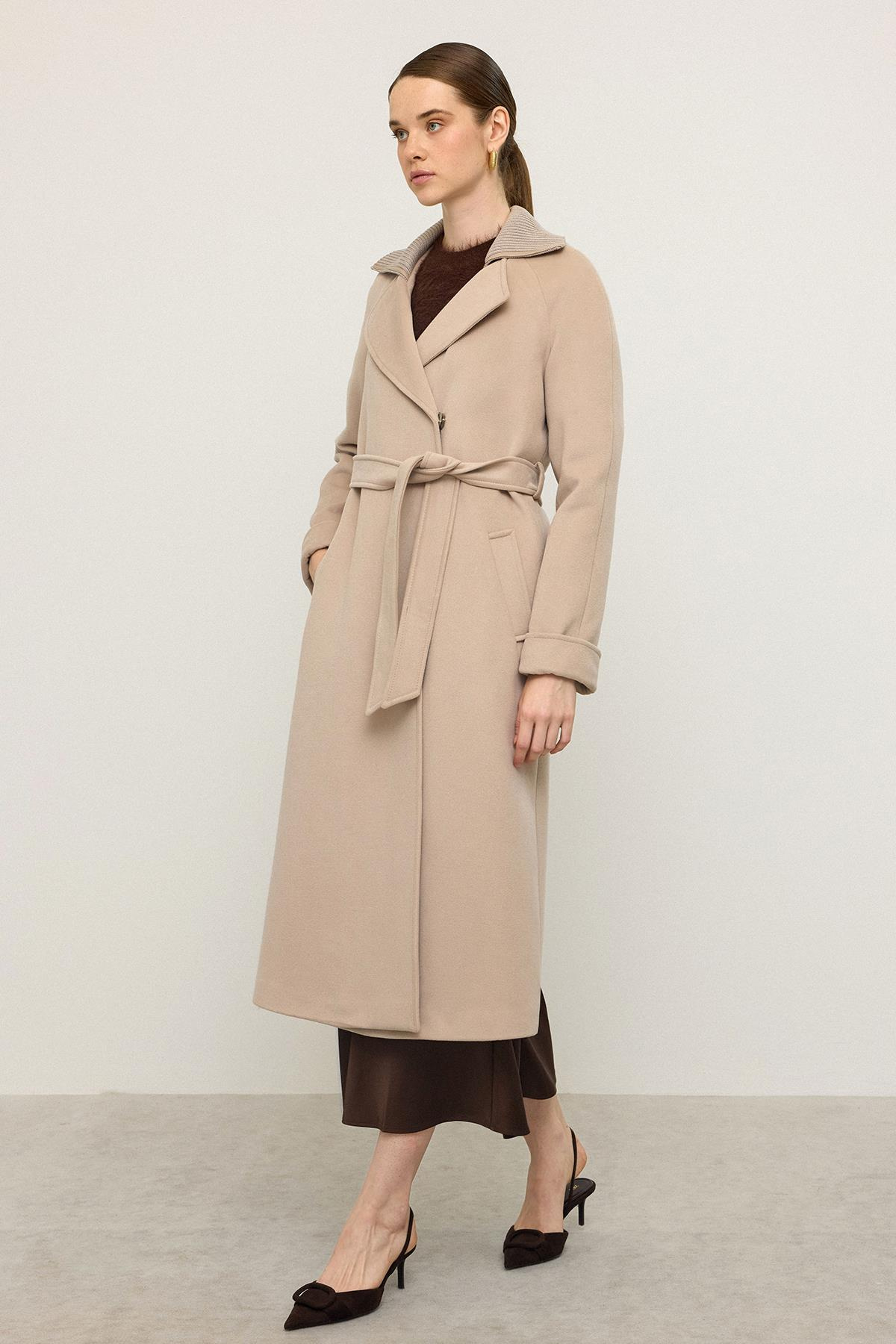 Triko Yakalı Reglan Kol Kaşmir Kaban BEJ 3099