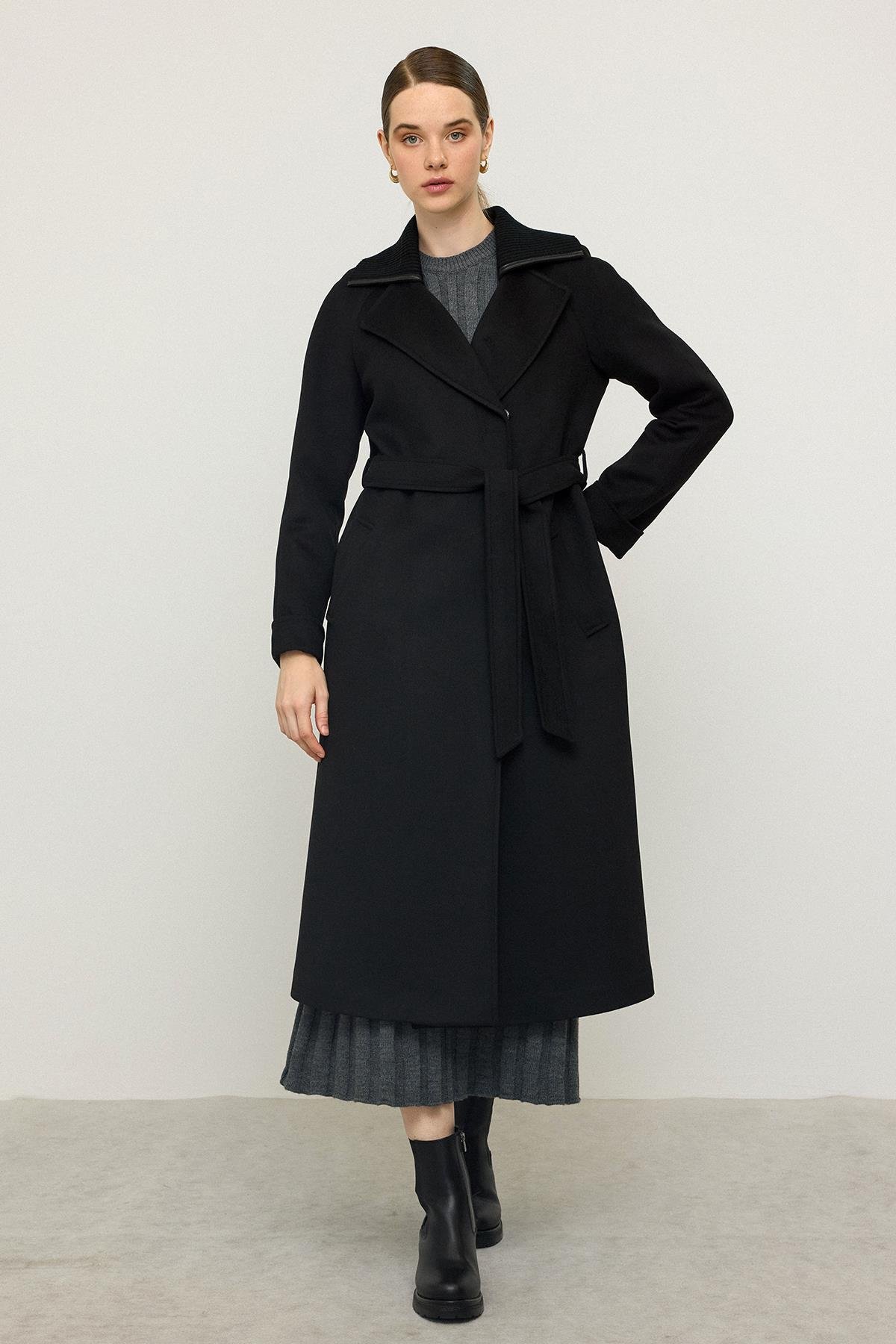 Triko Yakalı Reglan Kol Kaşmir Kaban SİYAH 3099