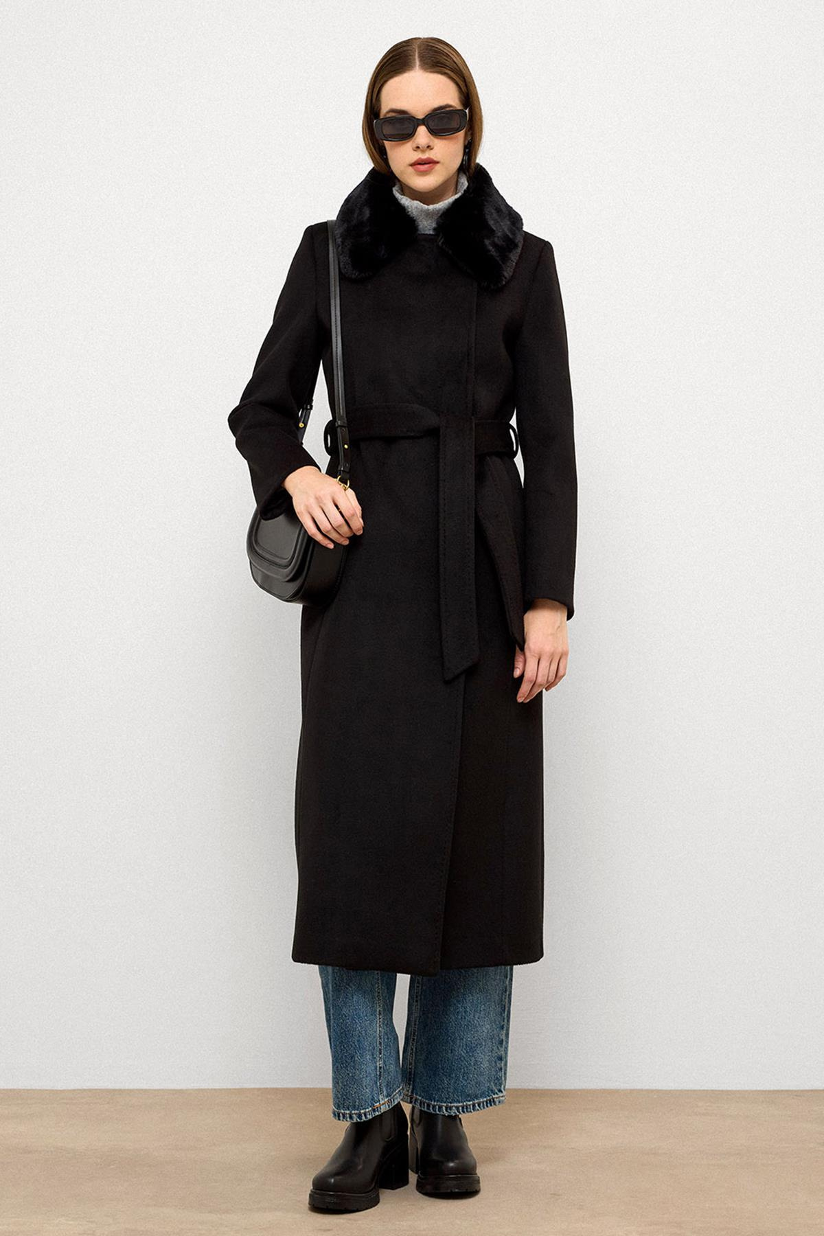 Yakası Çıkabilen Kürklü Punto Dikiş Detaylı Premium Uzun Kaban SİYAH 3092
