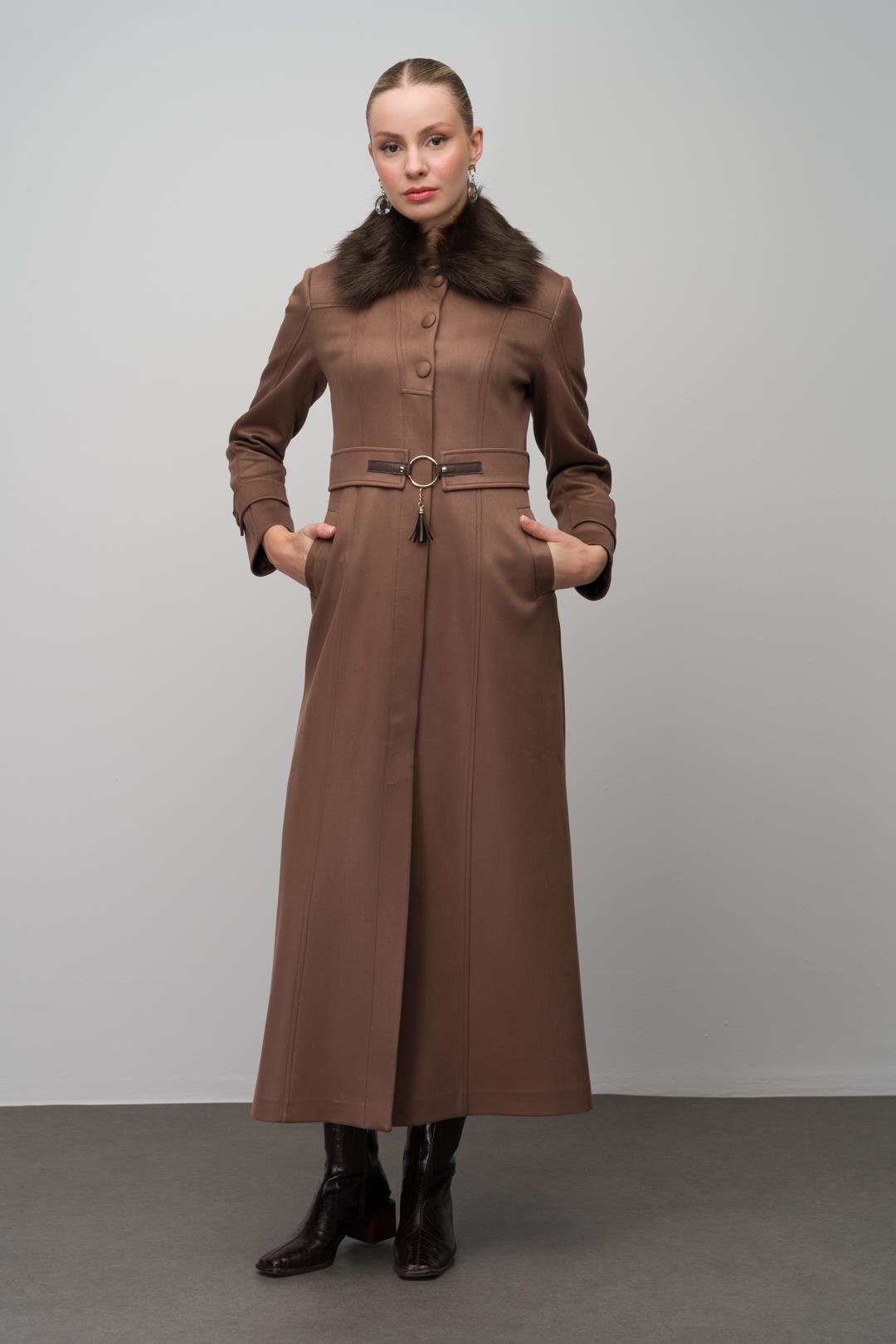 Yakası Çıkabilir Kürklü Kemer Aksesuarlı Gabardin Süet Görünümlü Pardesü A.KAHVE 6639