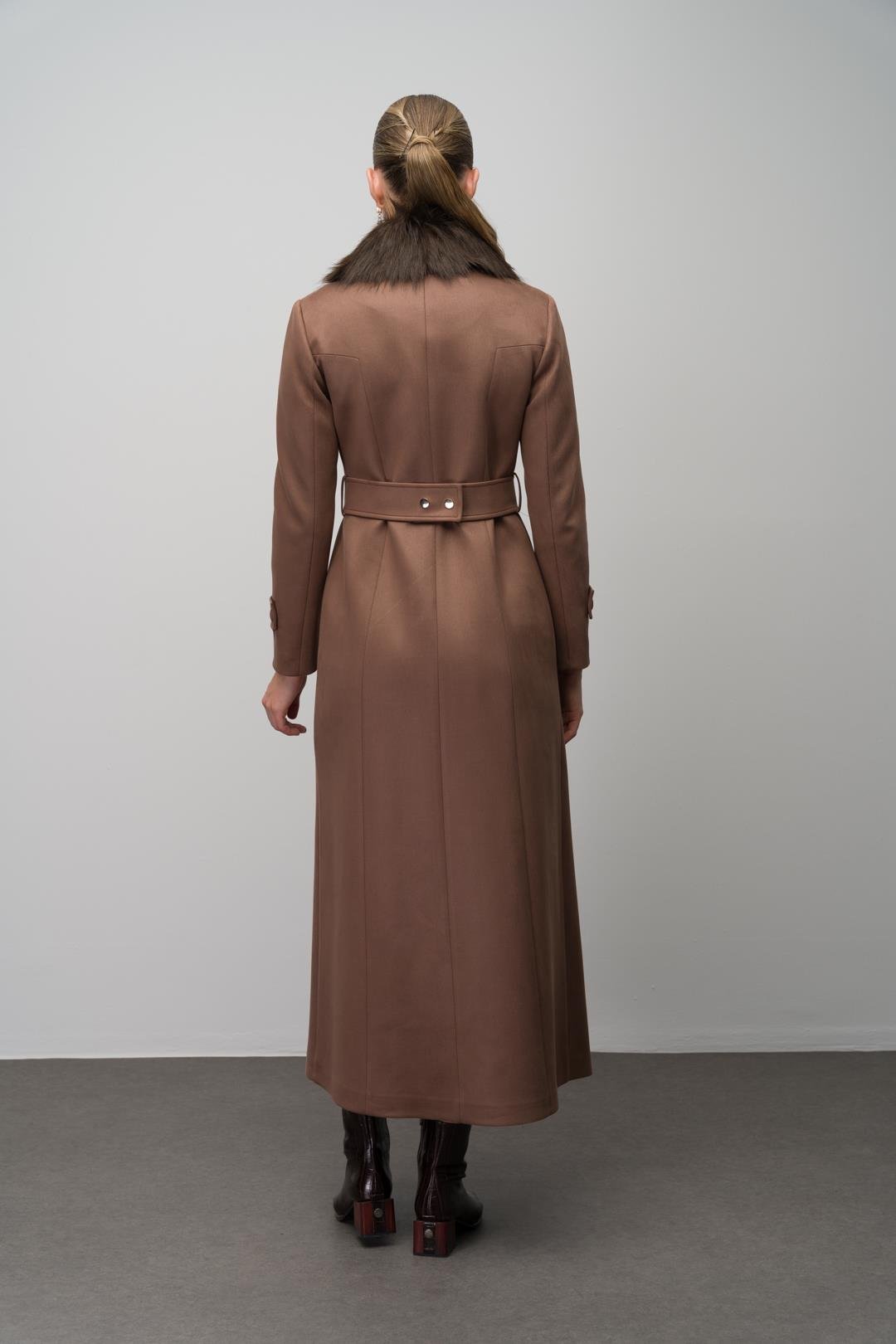 Yakası Çıkabilir Kürklü Kemer Aksesuarlı Gabardin Süet Görünümlü Pardesü A.KAHVE 6639