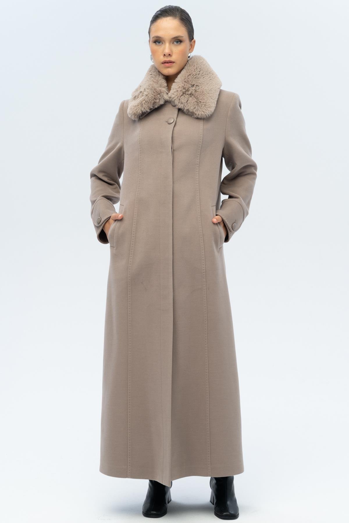 Large Size Coat with Detachable Fur Collar and Point Detail VIZON 3143