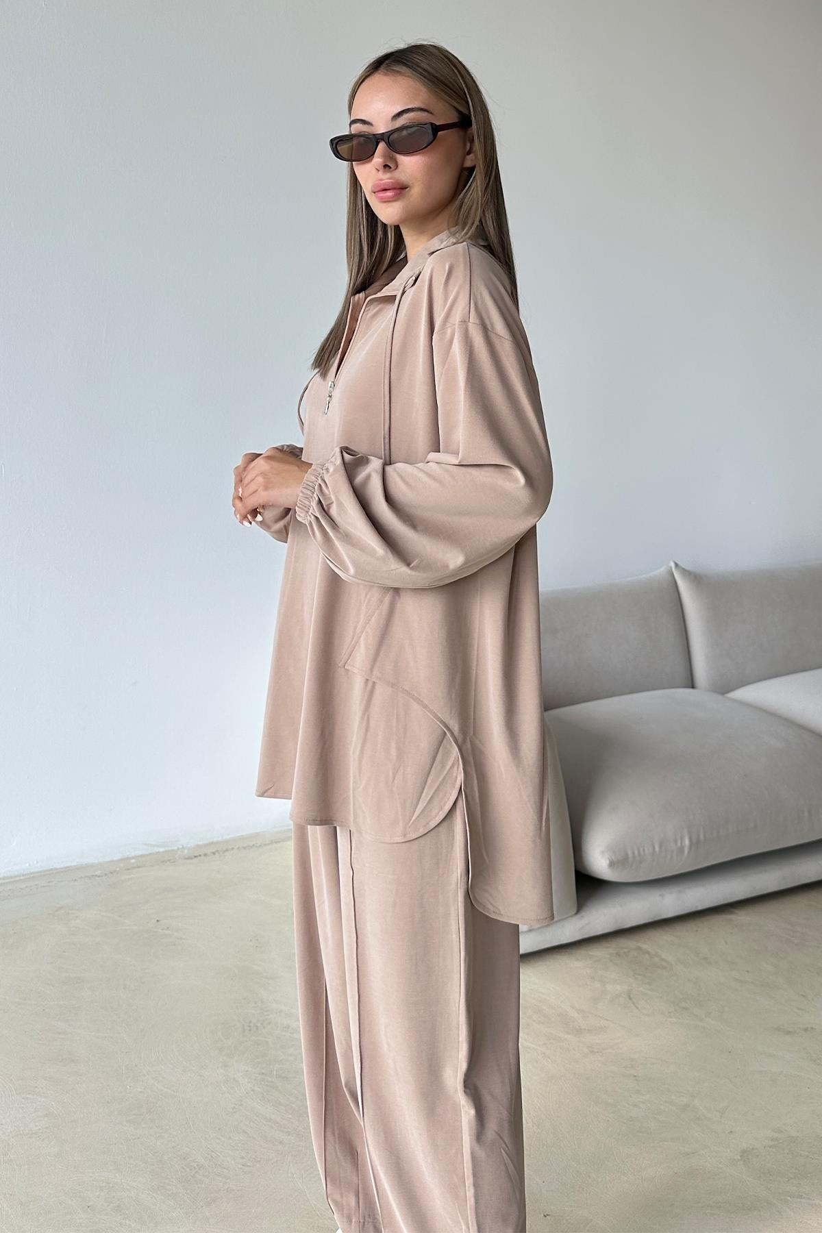 Yakası Fermuar Detaylı Premium Örme Kumaş Tunik Pantolon Takım KAMEL 9375-TK