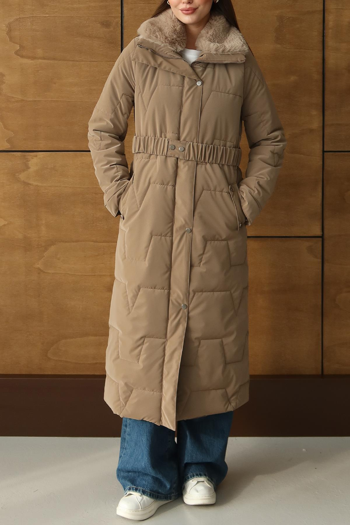 Yakası Kürk Detaylı Fermur Desenli Kapitone Uzun Mont S.KAHVE 6801