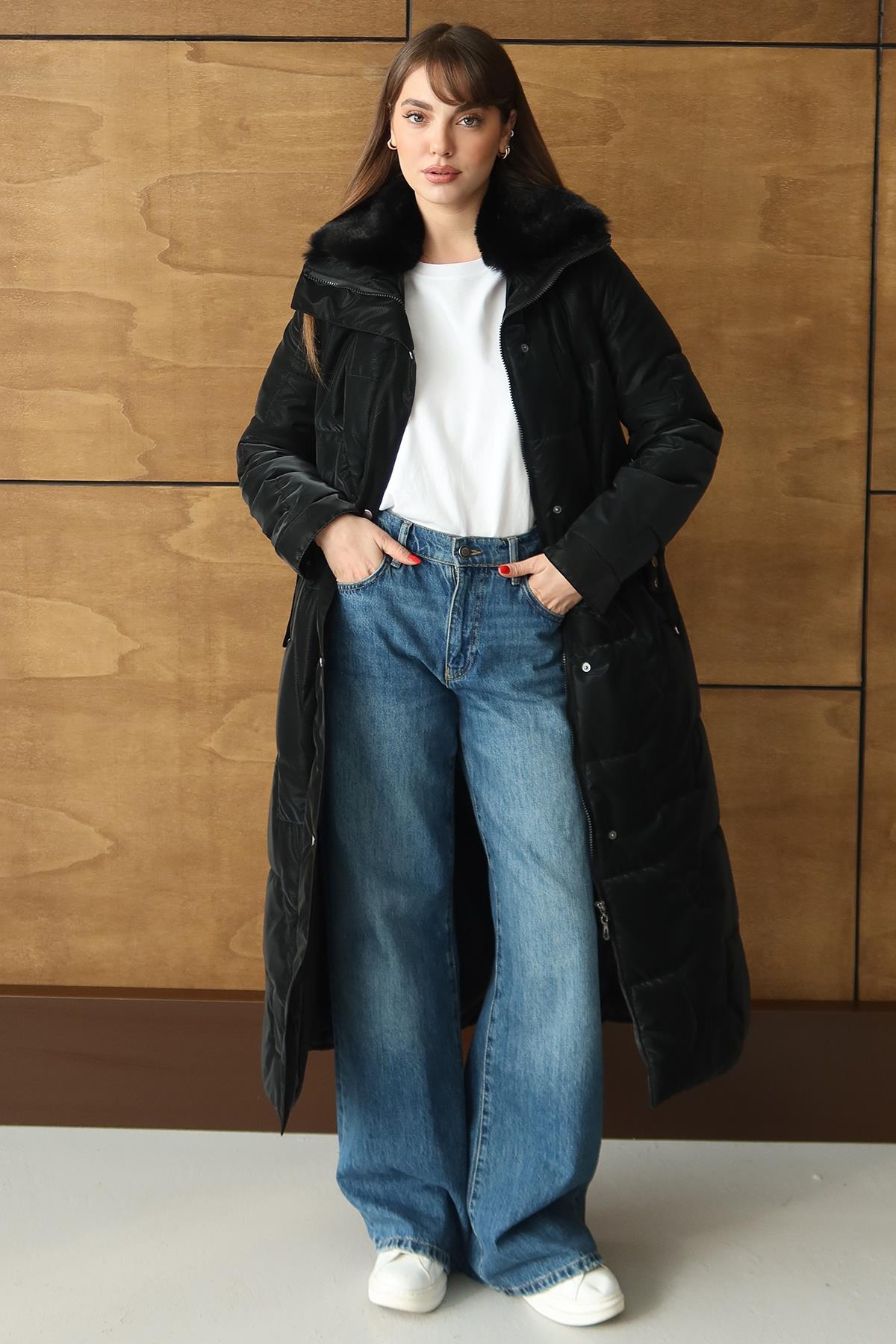 Yakası Kürk Detaylı Fermur Desenli Kapitone Uzun Mont SİYAH 6801