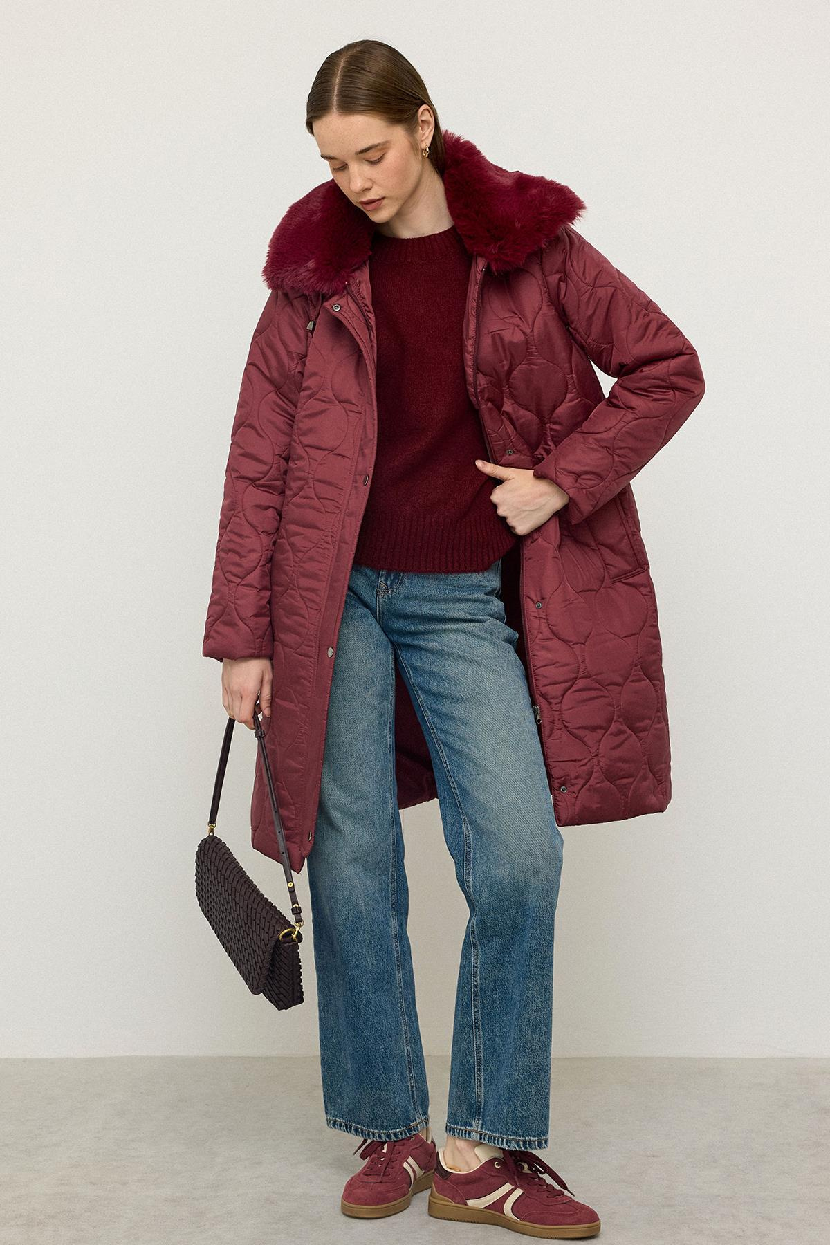 Yakası Kürklü Çıkabilir Kapüşonlu Fermuar Kapamalı Kapitone Mont BORDO 6784