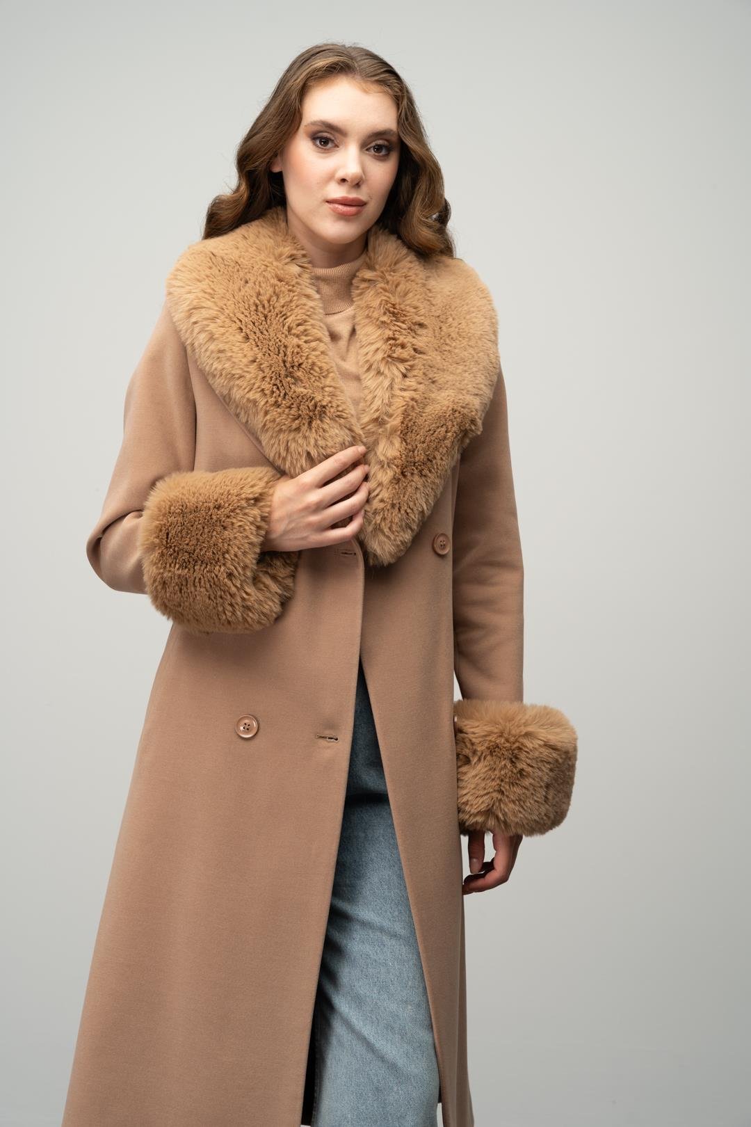 Fur-Lined Double-Breasted Mid-Length Coat with Detachable Collar and Sleeves CAMEL 3043