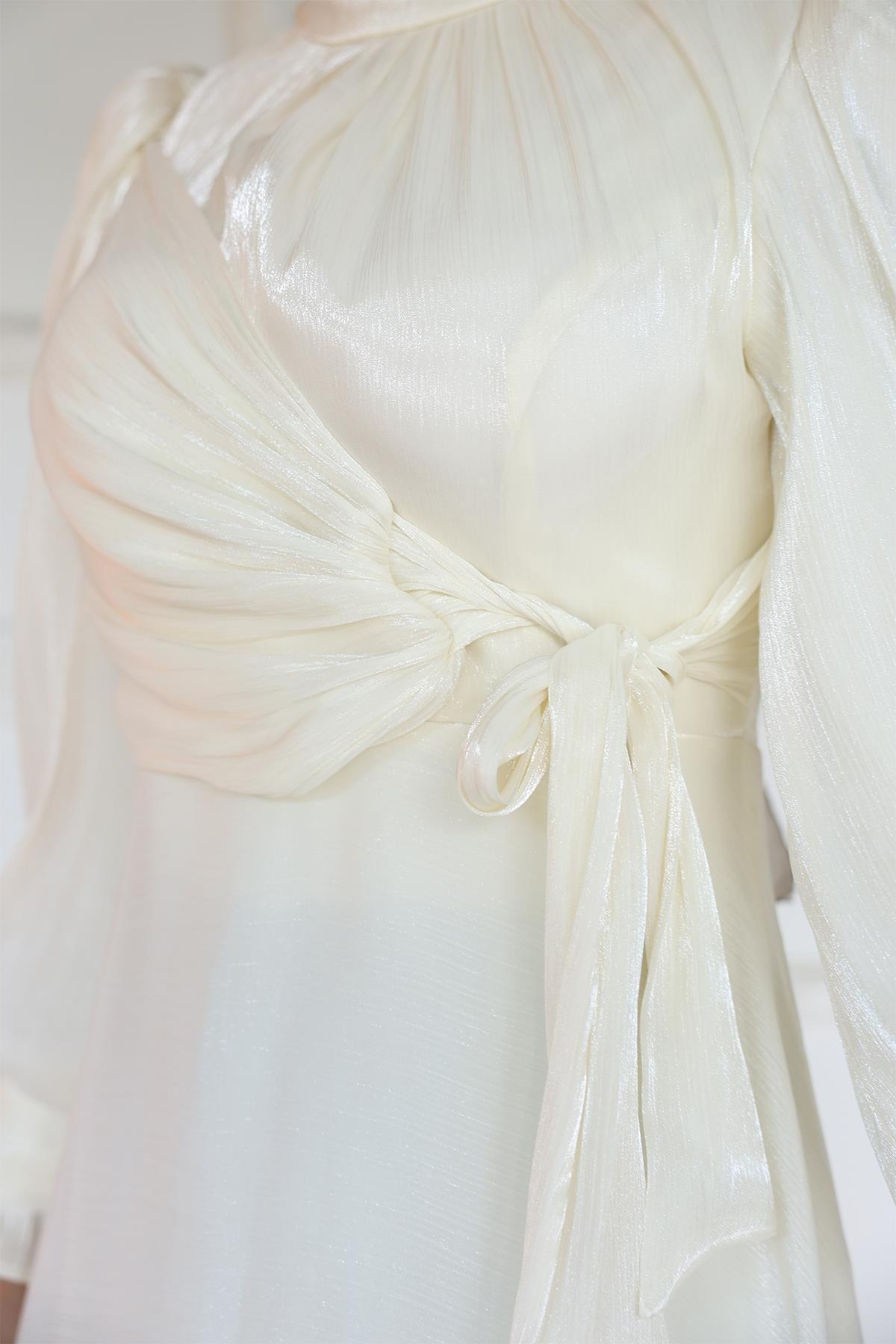 Yandan Bağlamalı Manşet Detaylı Yoryo İpek Tesettür Abiye EKRU 1241