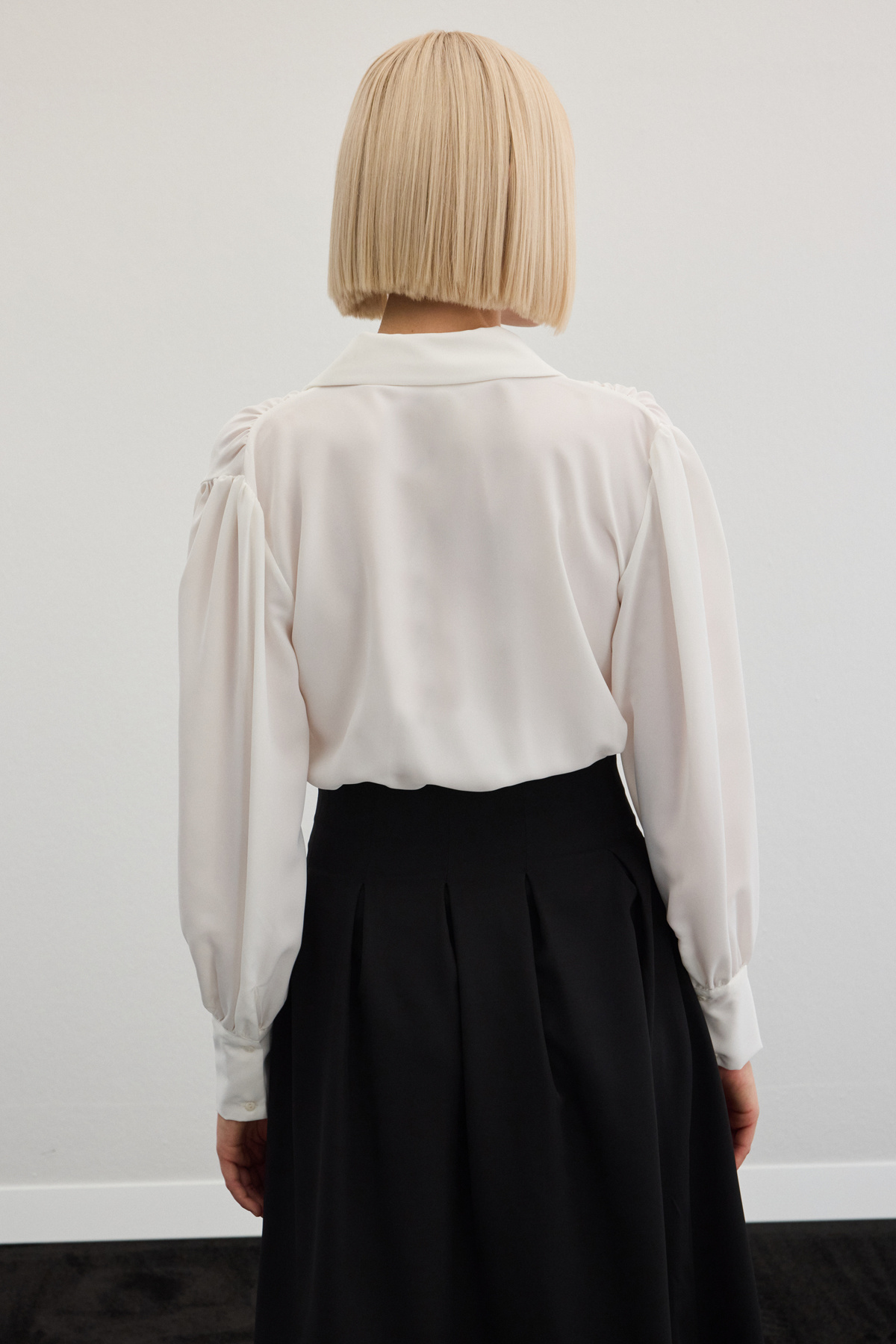 Aksesuar Detaylı Bodysuit Bluz - EKRU