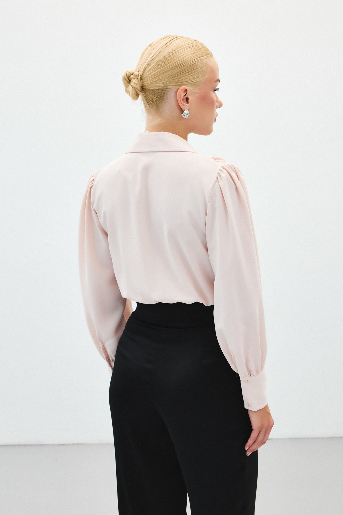 Aksesuar Detaylı Bodysuit Bluz - Pudra