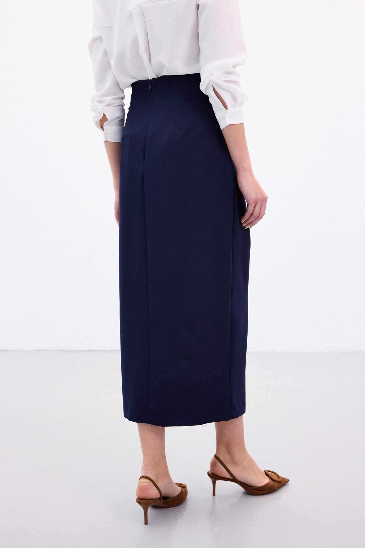 Aksesuar Kuşaklı Yırtmaçlı  Etek - Lacivert