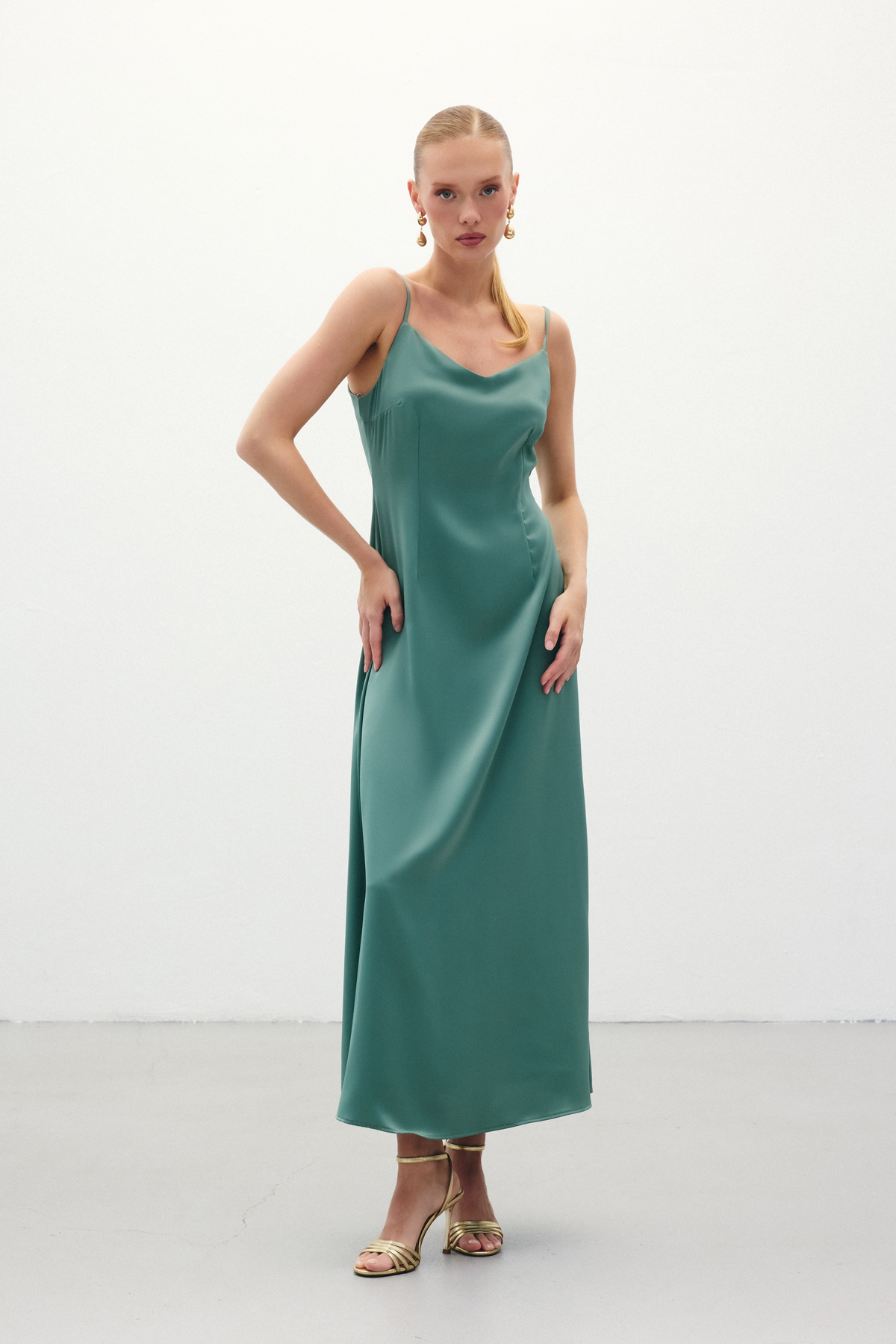 Askılı Uzun Saten Elbise - Mint