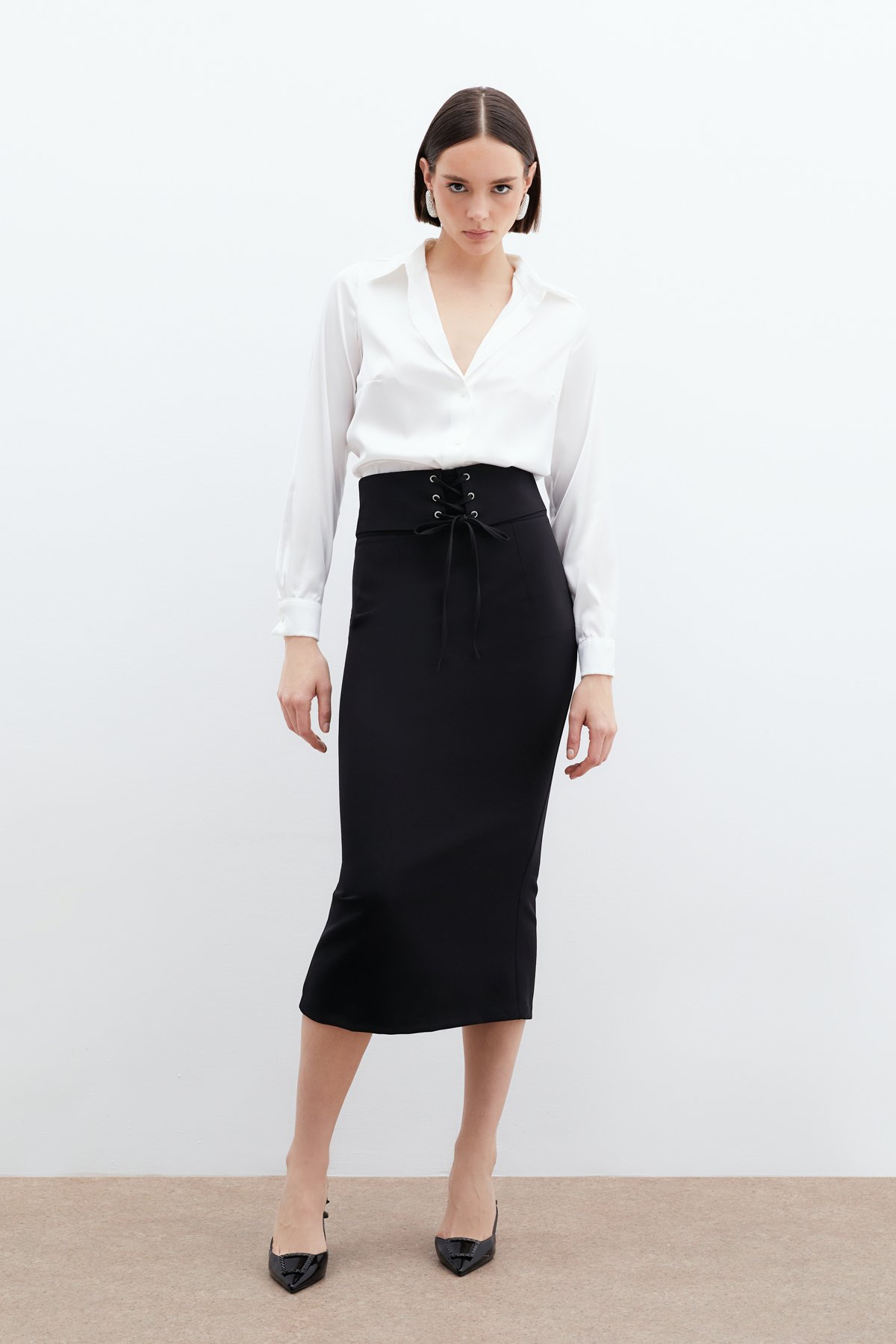 Bel Detaylı Kalem Etek - SİYAH