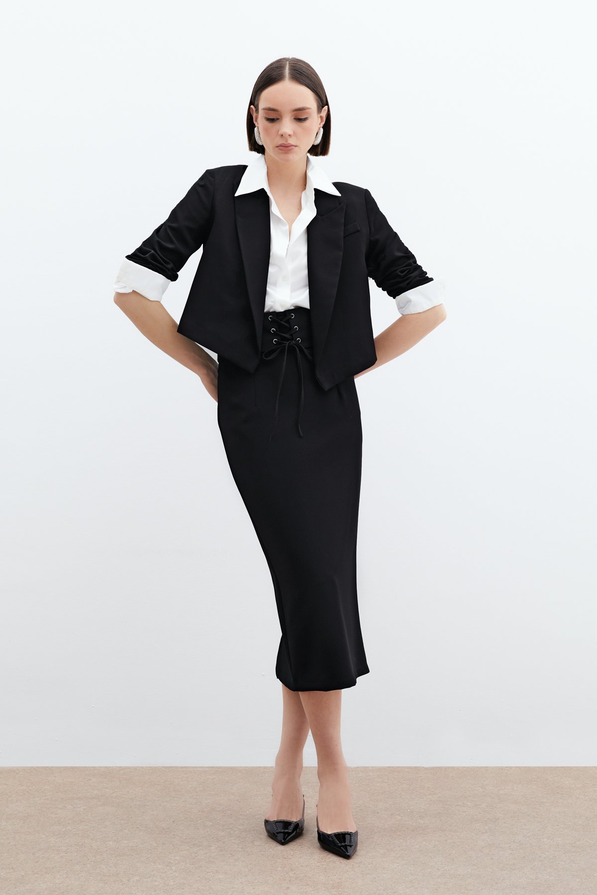 Bel Detaylı Kalem Etek - SİYAH