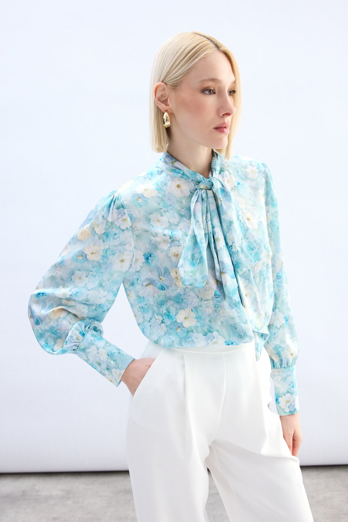 Çiçek Desenli Fularlı Gömlek - Mint