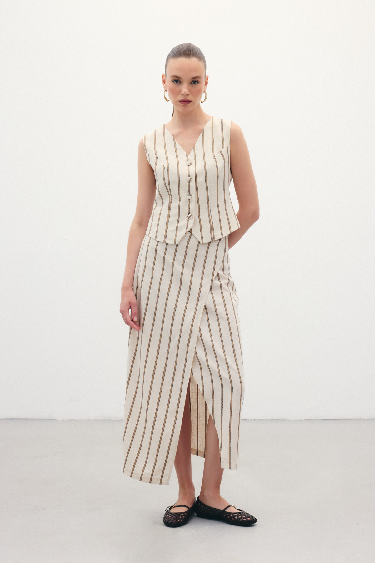 Çizgili Keten Karışımlı Yelek - Camel