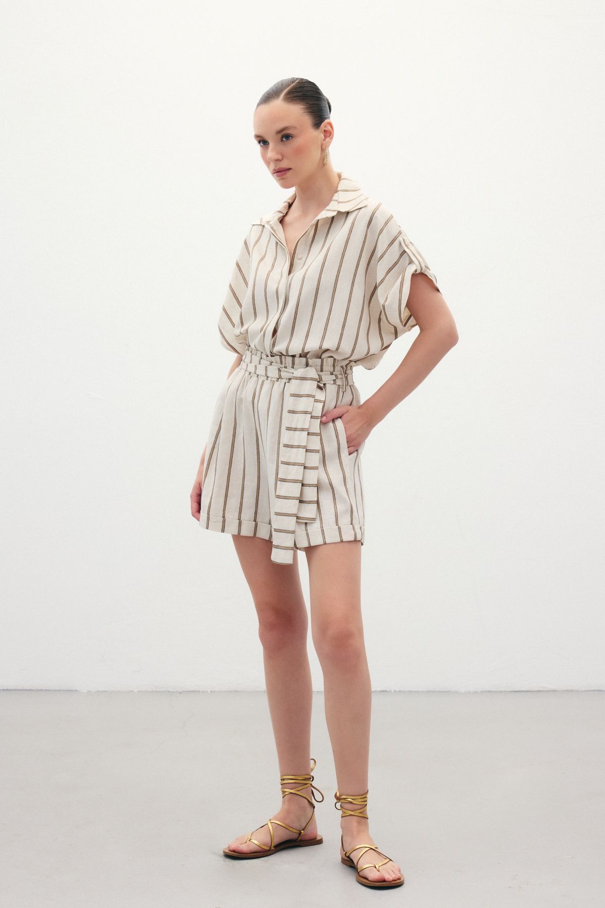 Çizgili Keten Şort - Camel