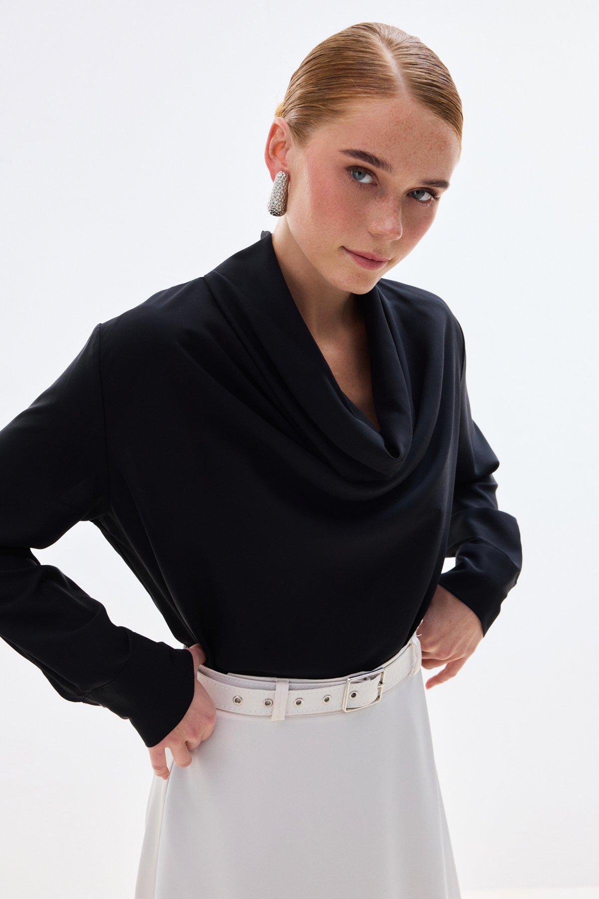 Degaje Yaka Bluz - Siyah