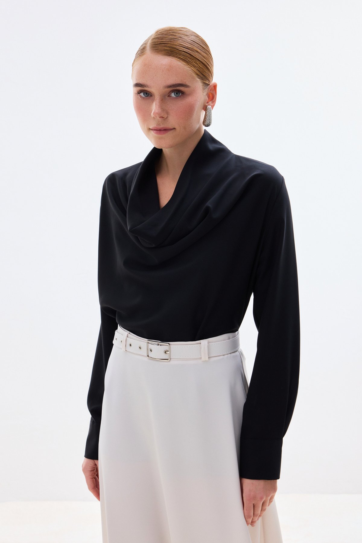 Degaje Yaka Bluz - Siyah