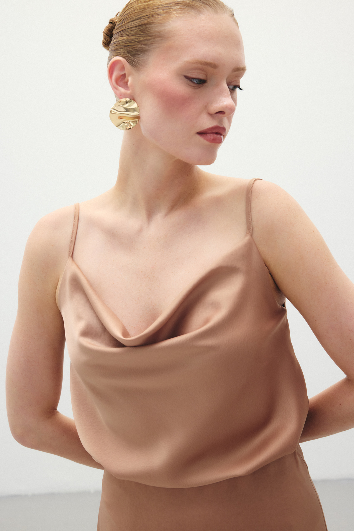 Degaje Yaka Saten Bluz - Camel