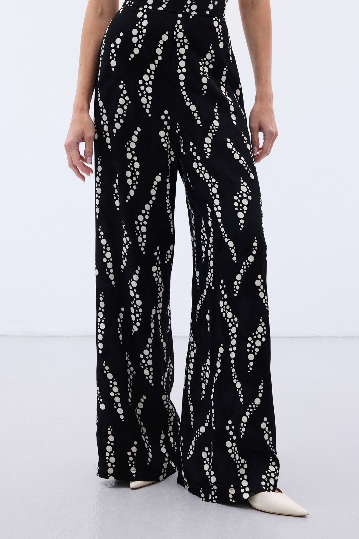 Desenli Bol Paça Pantolon - Siyah