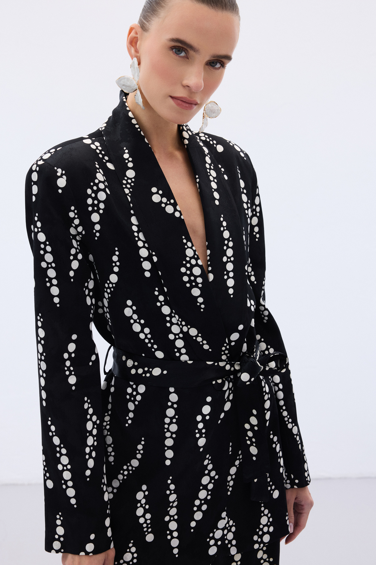 Desenli Uzun Ceket - Siyah