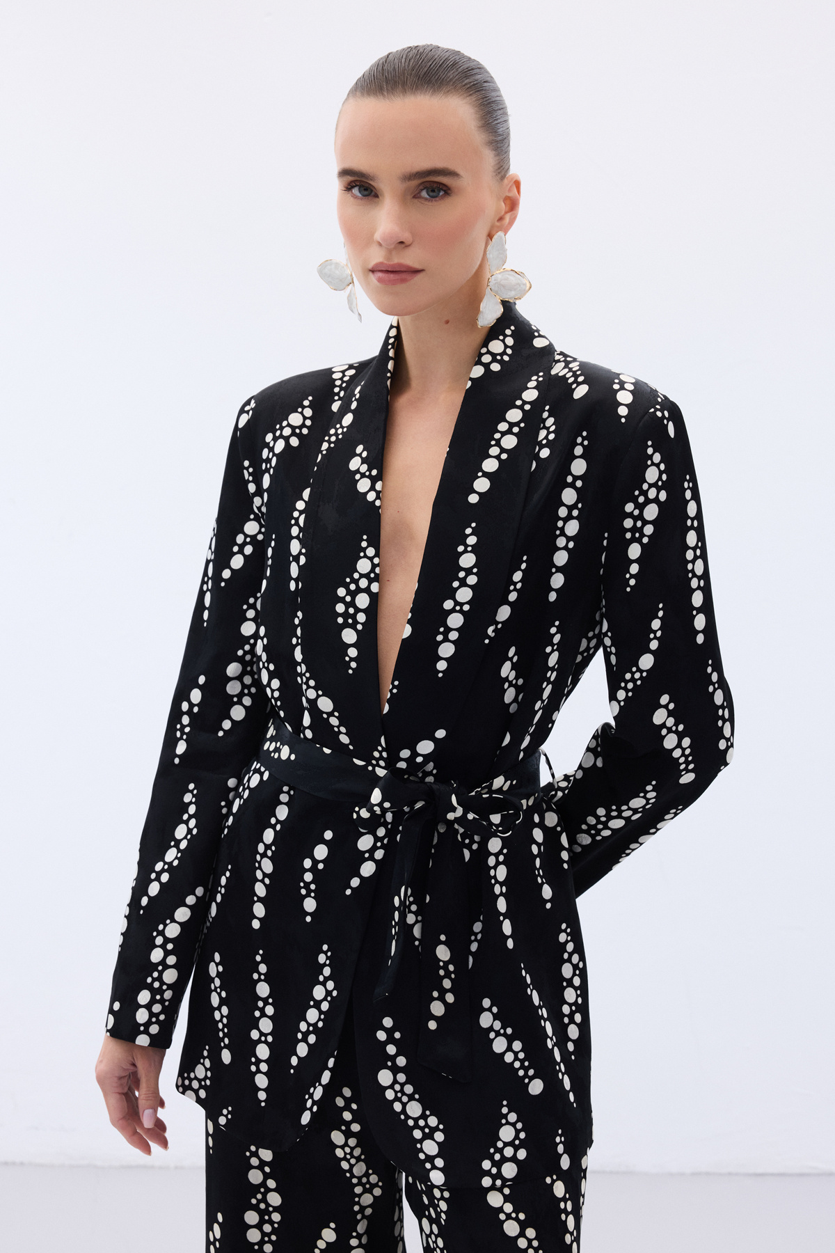 Desenli Uzun Ceket - Siyah