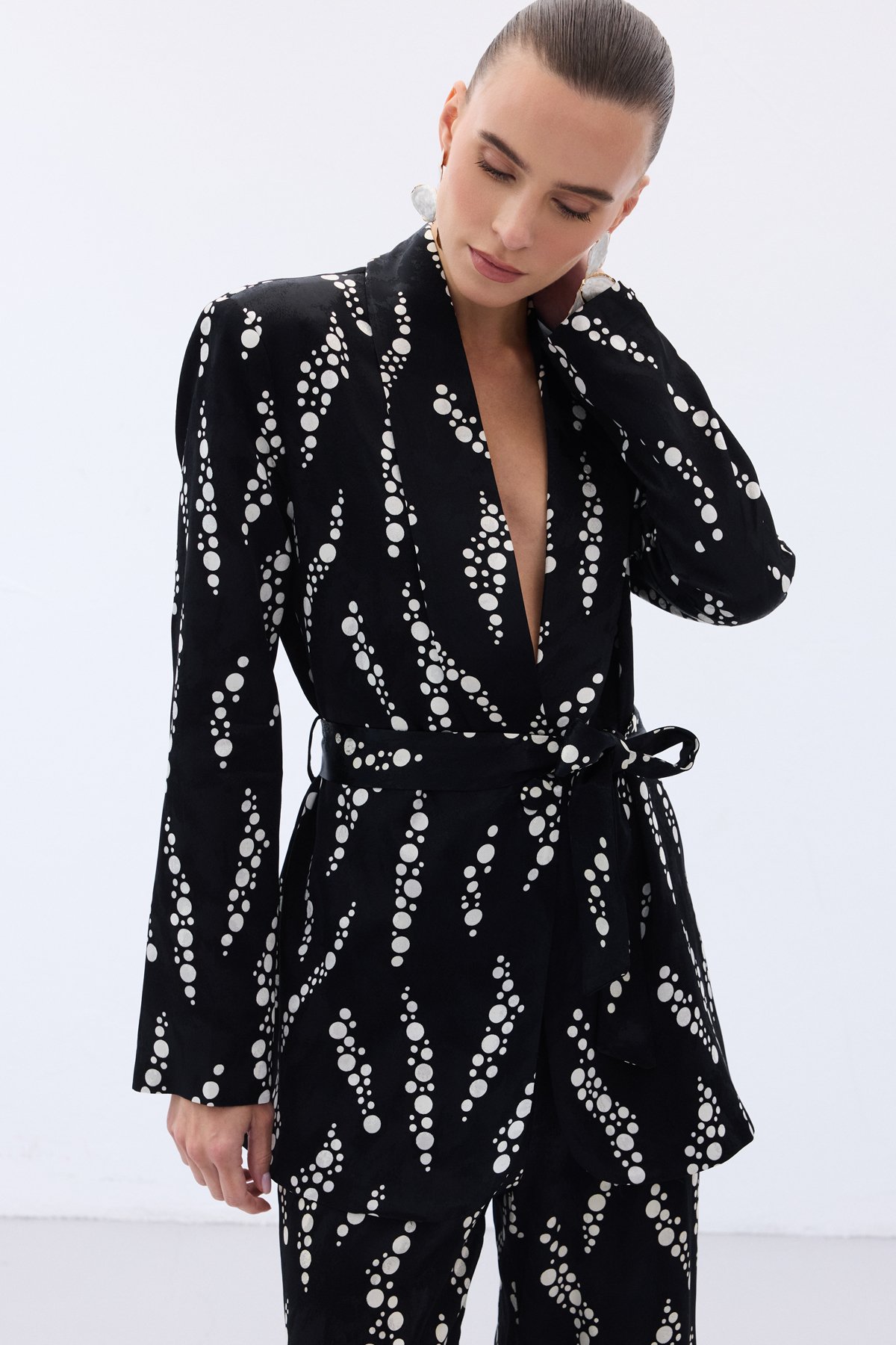 Desenli Uzun Ceket - Siyah