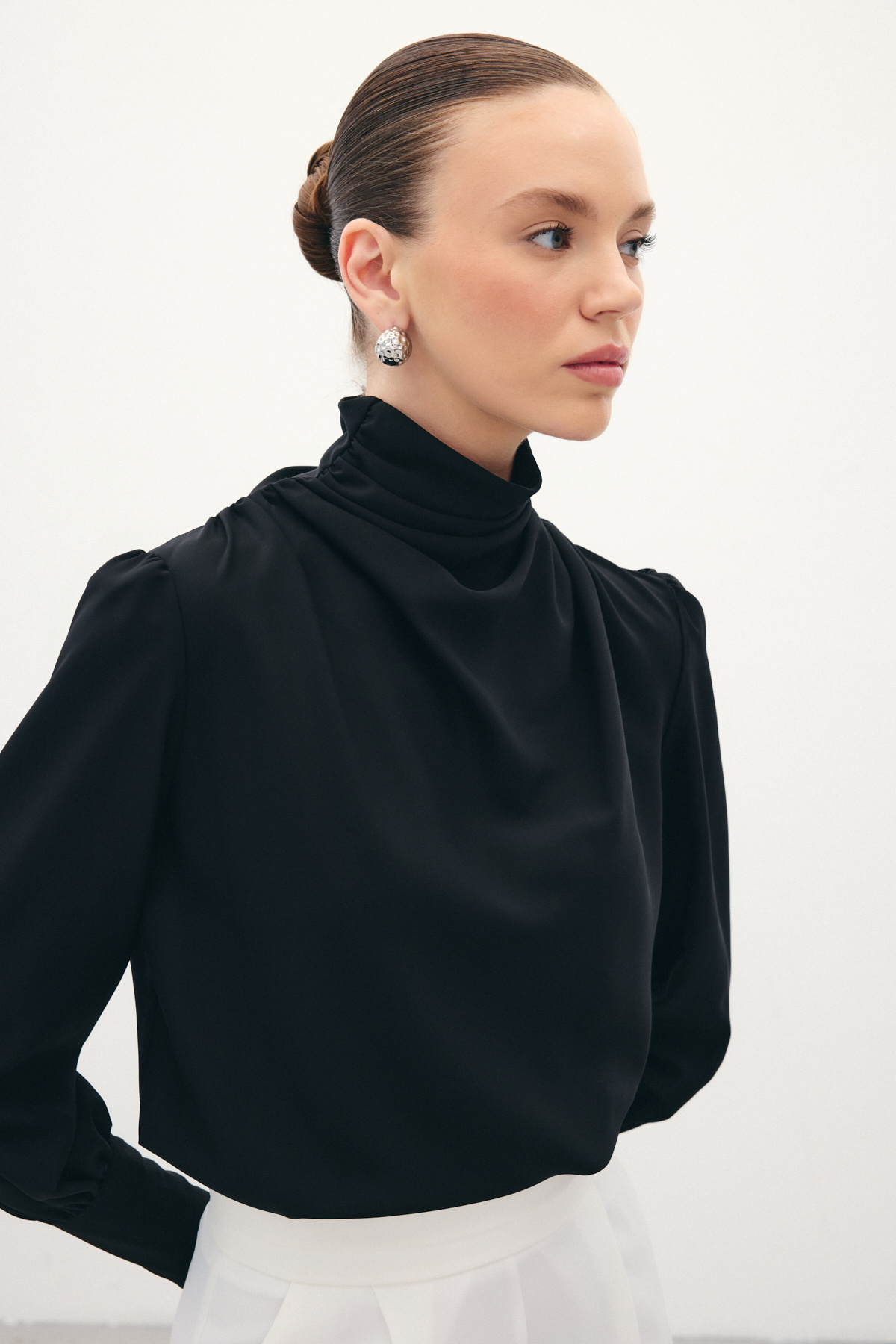 Drape Detaylı  Bluz - Siyah