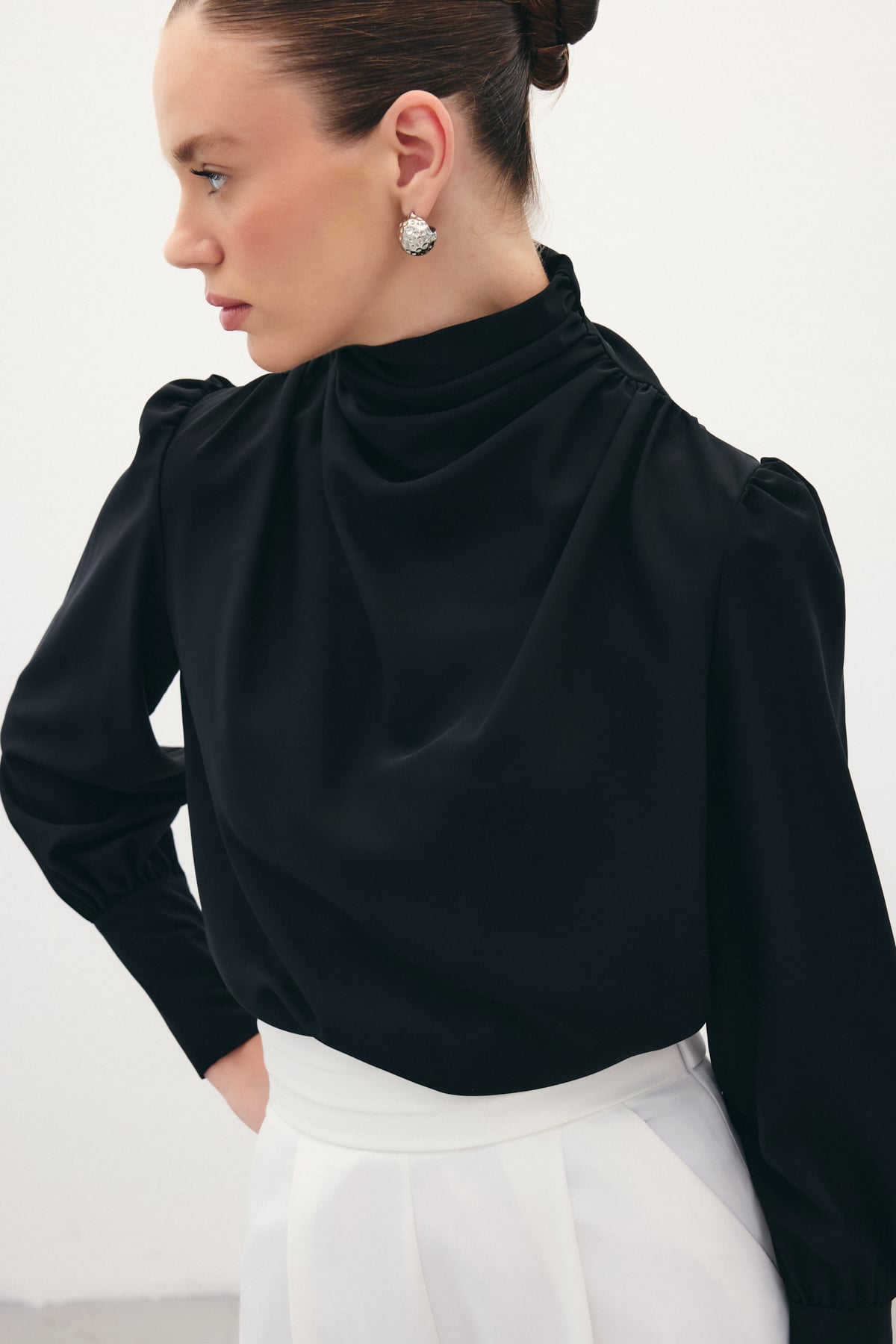 Drape Detaylı  Bluz - Siyah