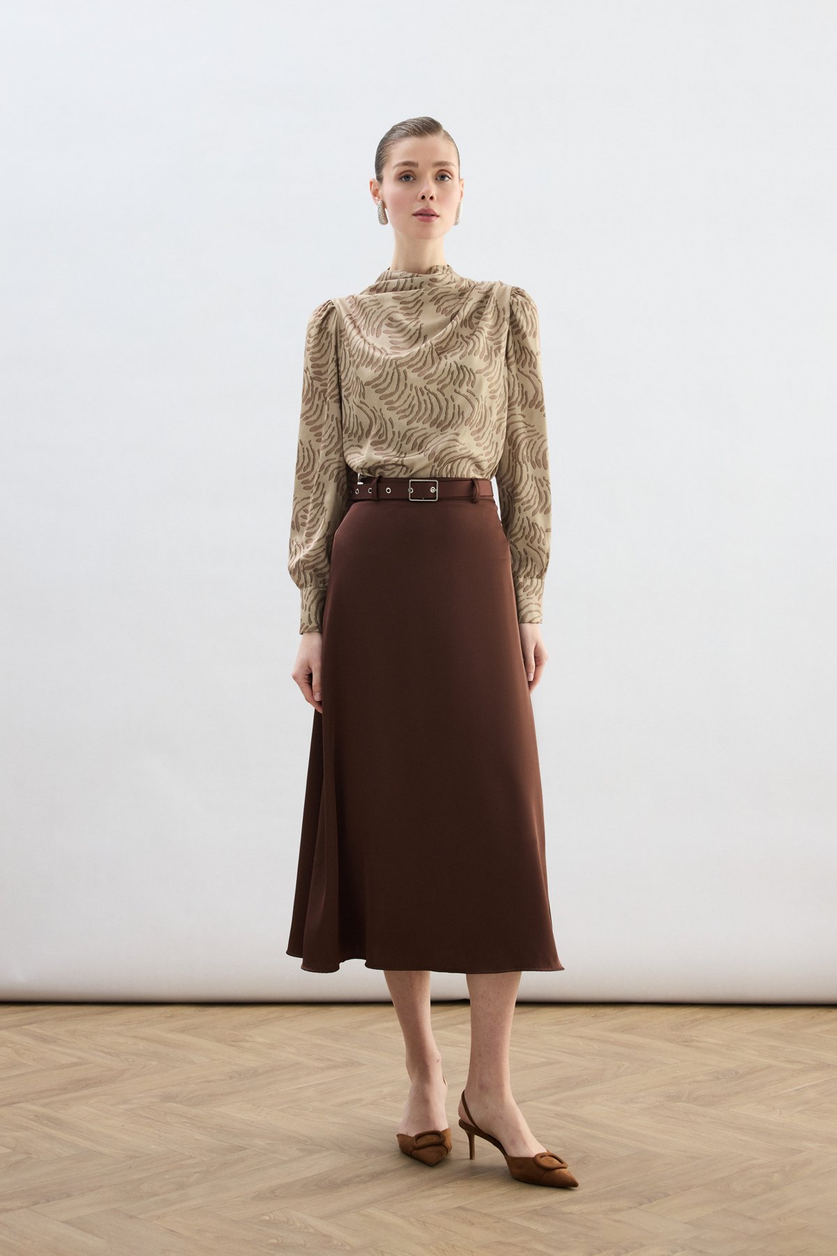 Drape Detaylı Desenli Bluz - Vizon