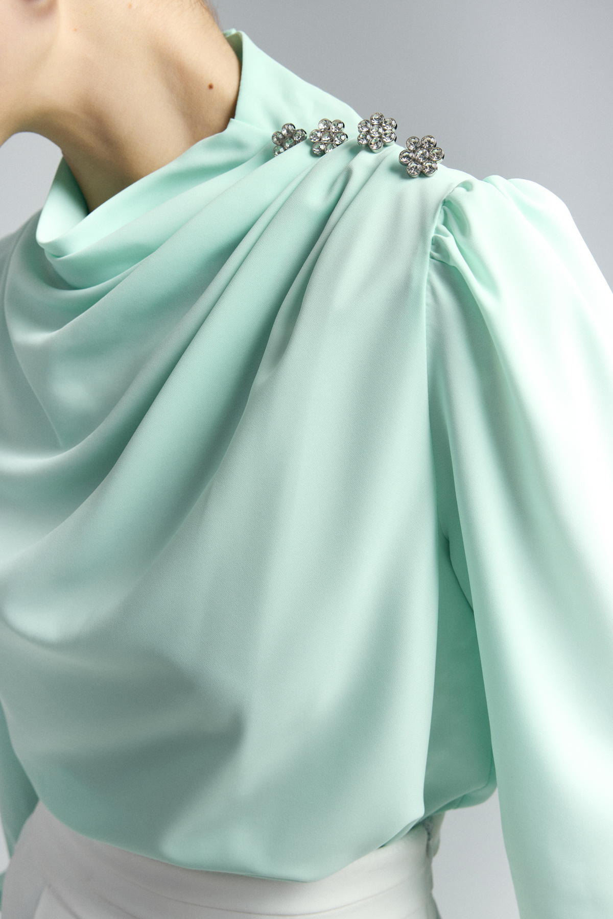 Düğmeleri Taş Detaylı Bluz - Mint