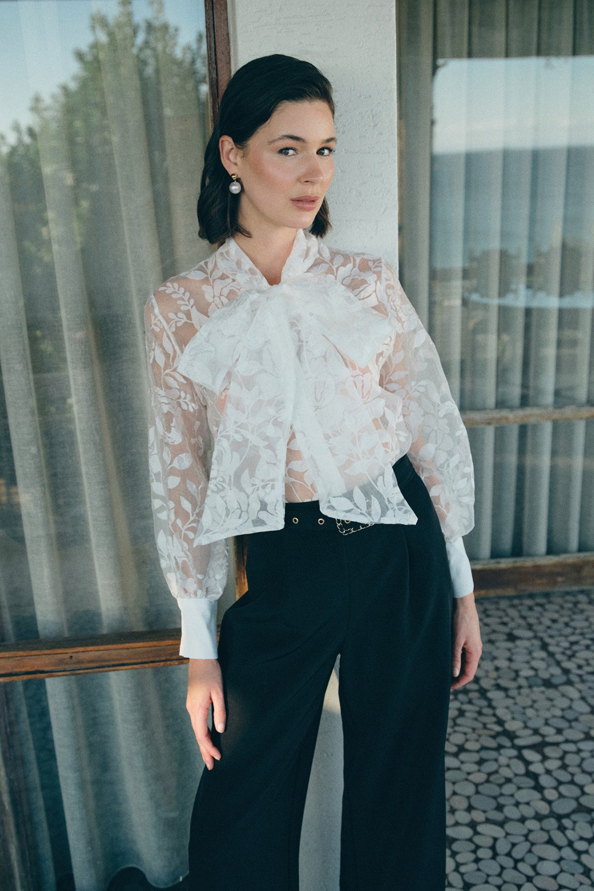 Fularlı Çiçek Desenli Gömlek - Ekru