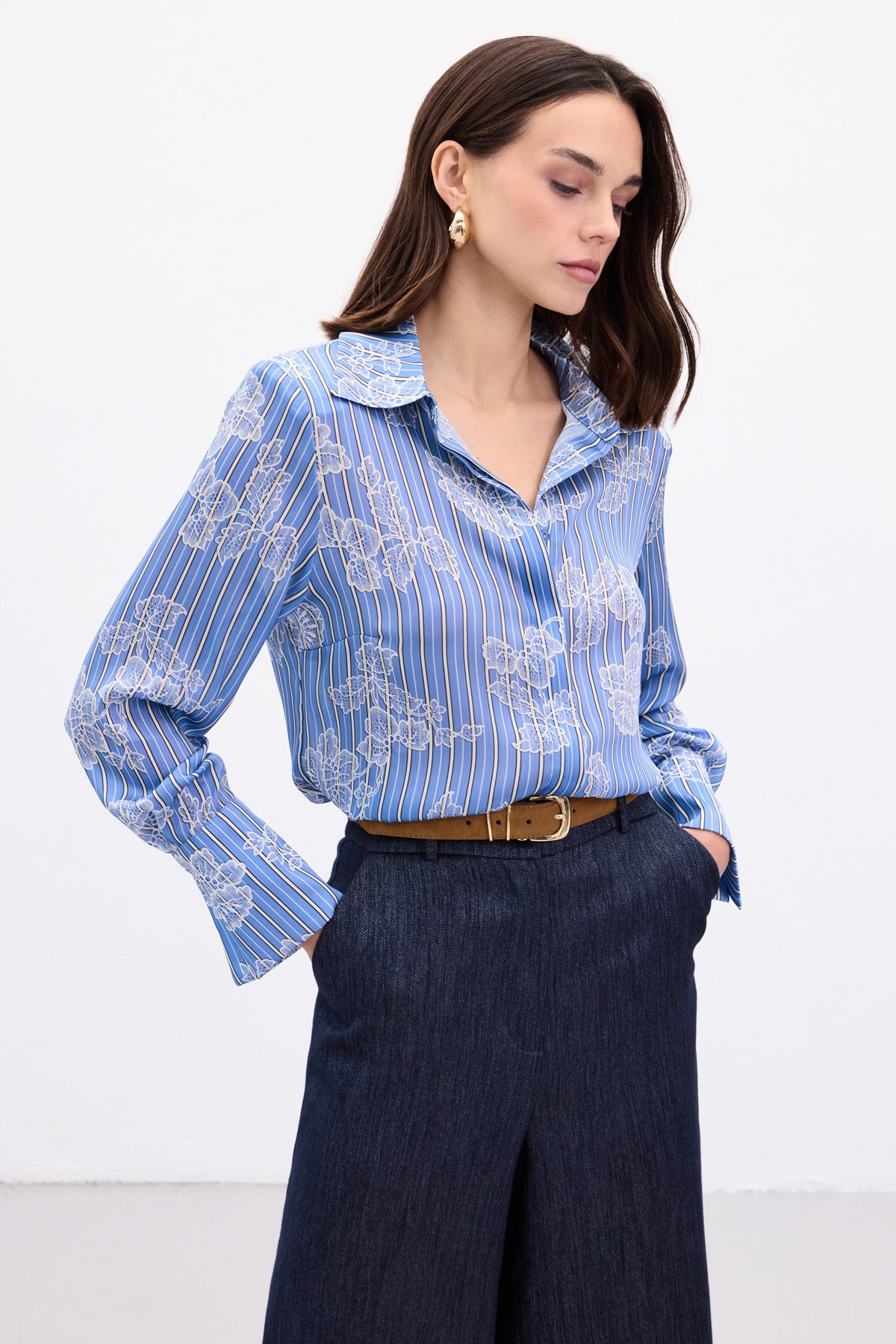 Geniş Manşetli Gömlek - Mavi