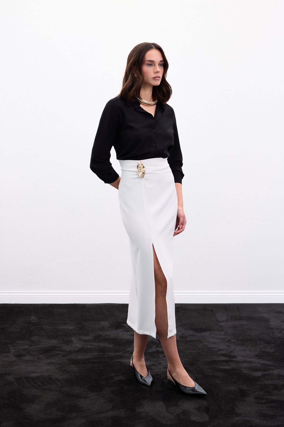 Gold Yan Aksesuarlı Etek - Ekru