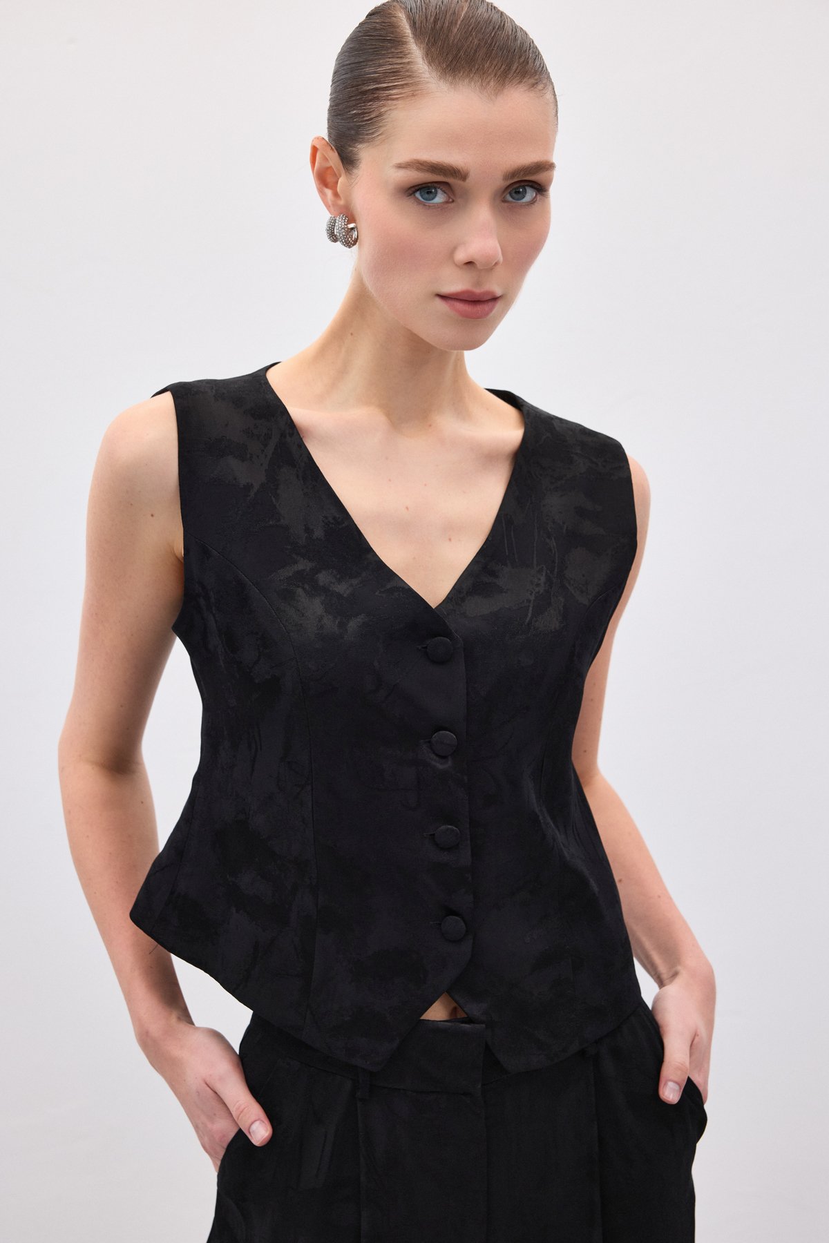 Jakarlı Yelek - Siyah