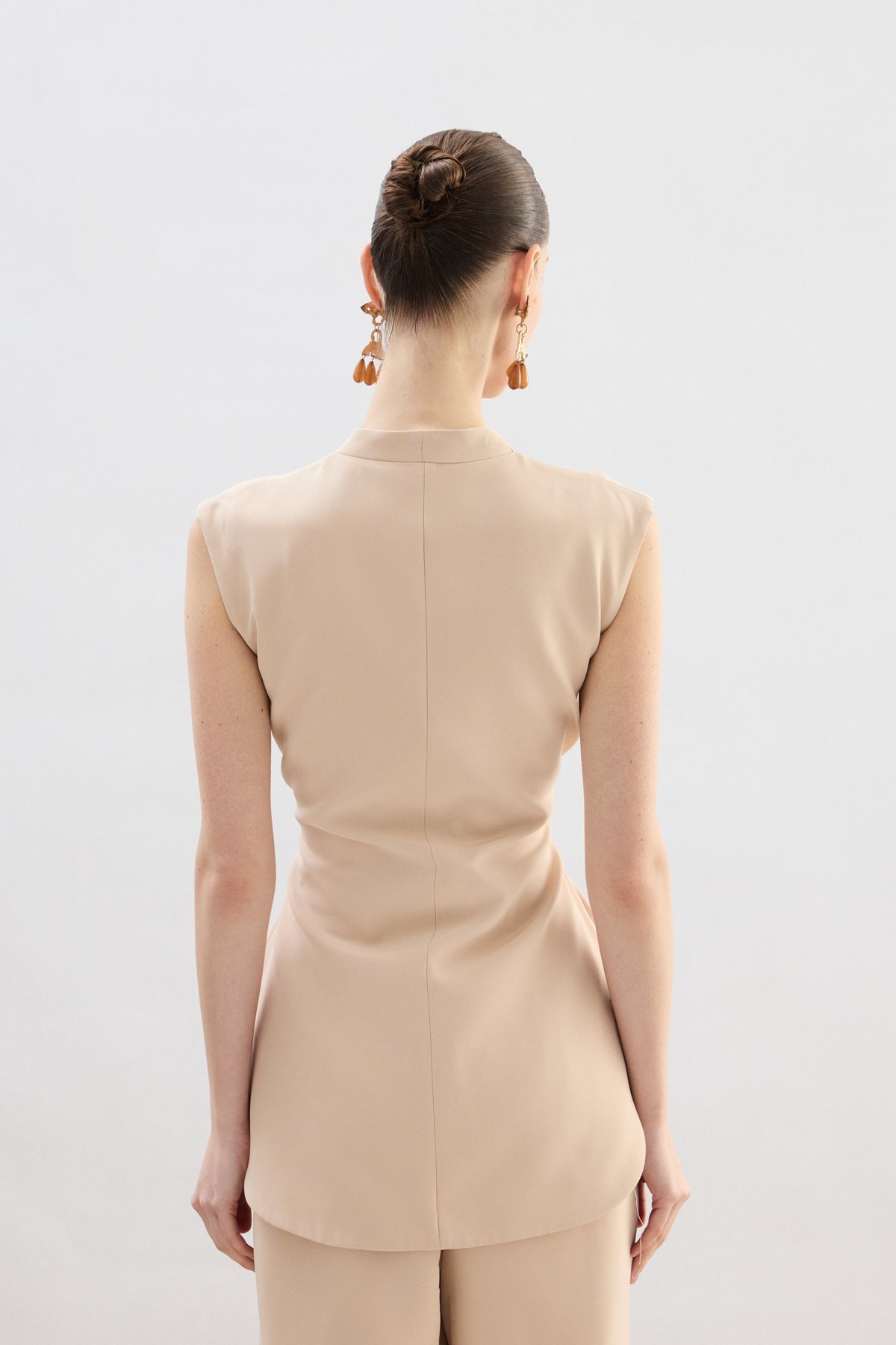 Kalın Kuşaklı Yelek - Bej