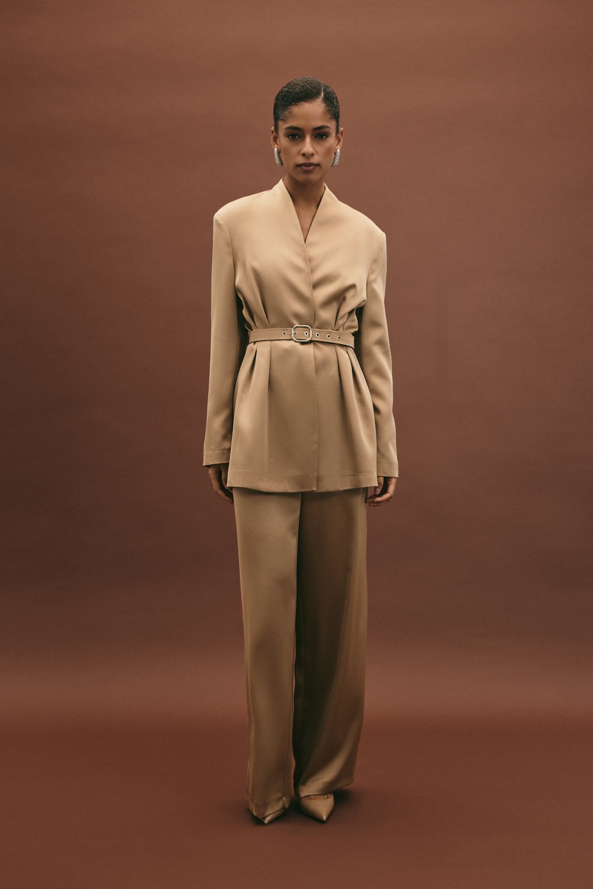 Kemer Detaylı Saten Pantolon - Vizon