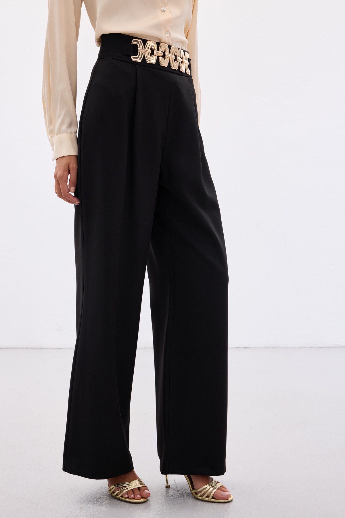 Kemerli Salaş Pantolon - Siyah