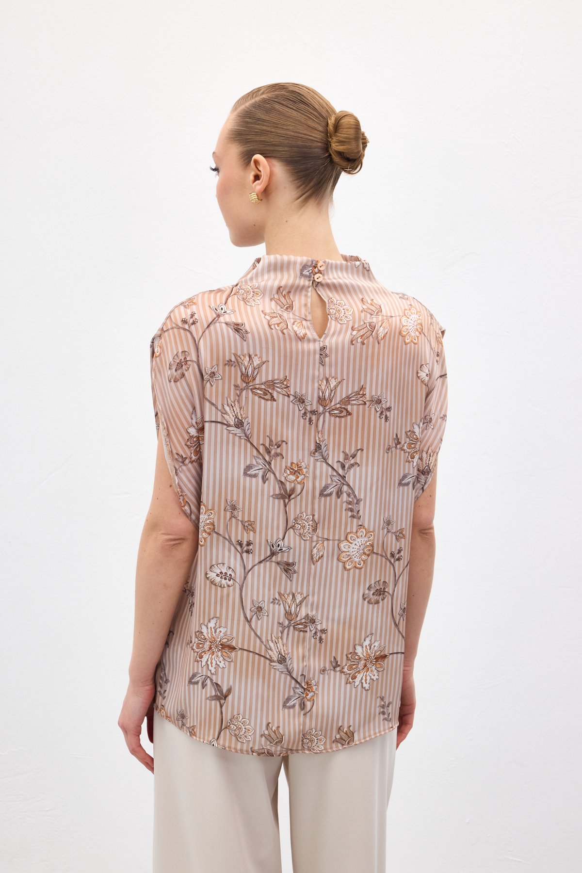 Kısa Kollu Desenli Bluz - Kahve