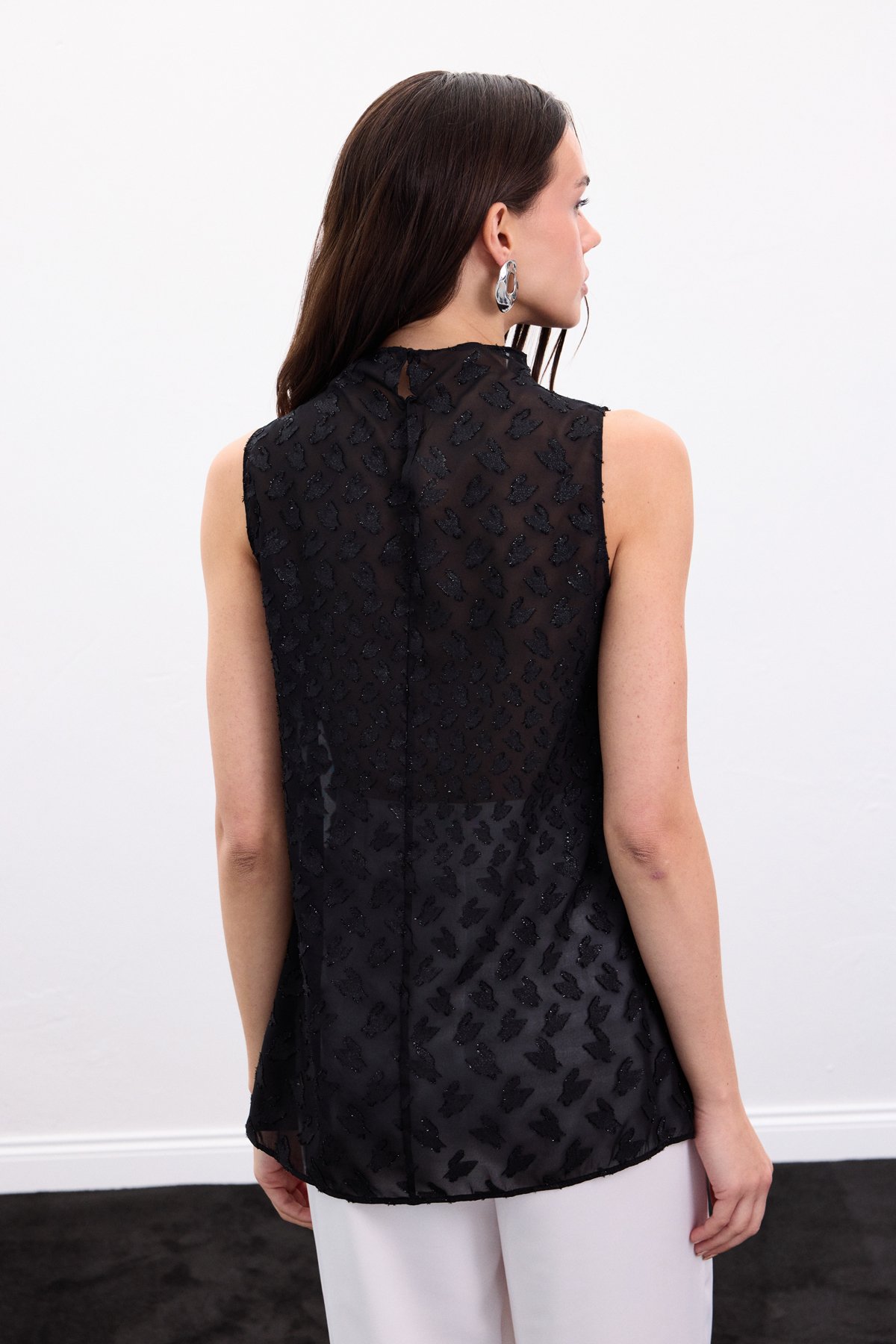 Kolsuz Dokulu Bluz - Siyah