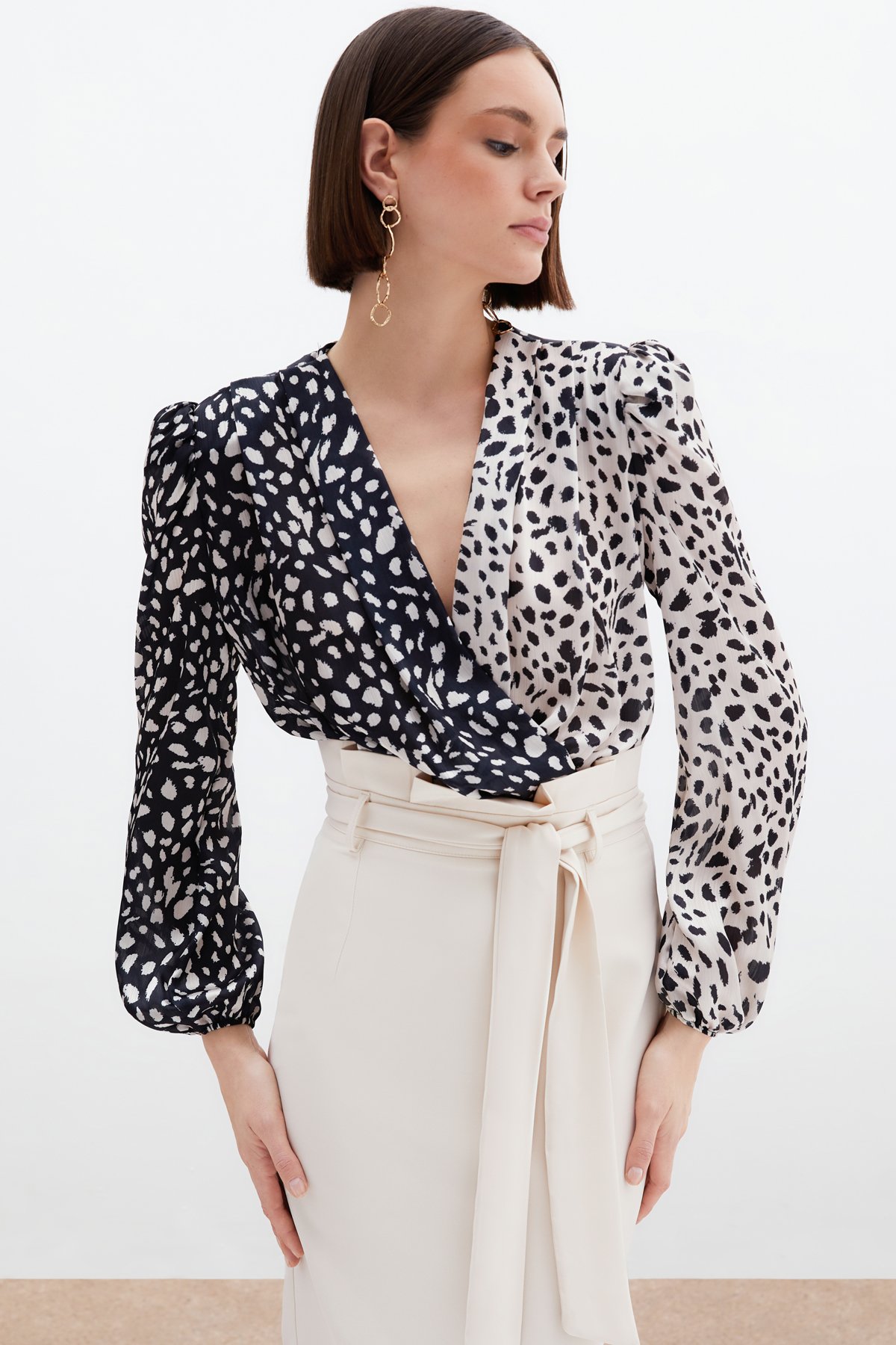 Kruvaze Desenli Bodysuit - Bej-Siyah