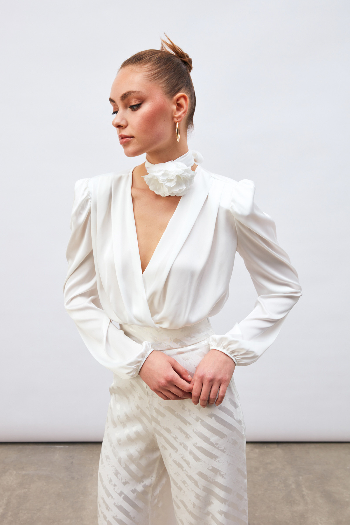 Kruvaze Saten Bodysuit Bluz - EKRU