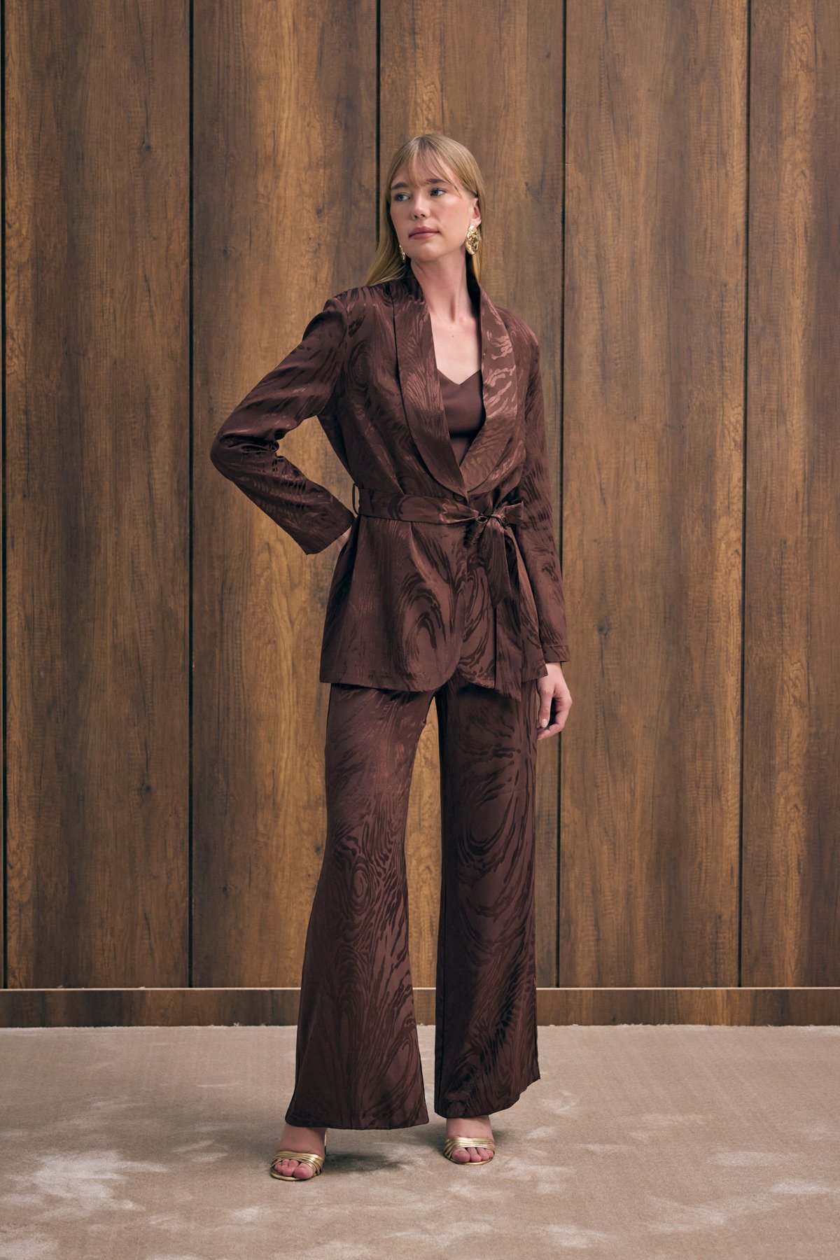 Kuşaklı Uzun Ceket - Kahve