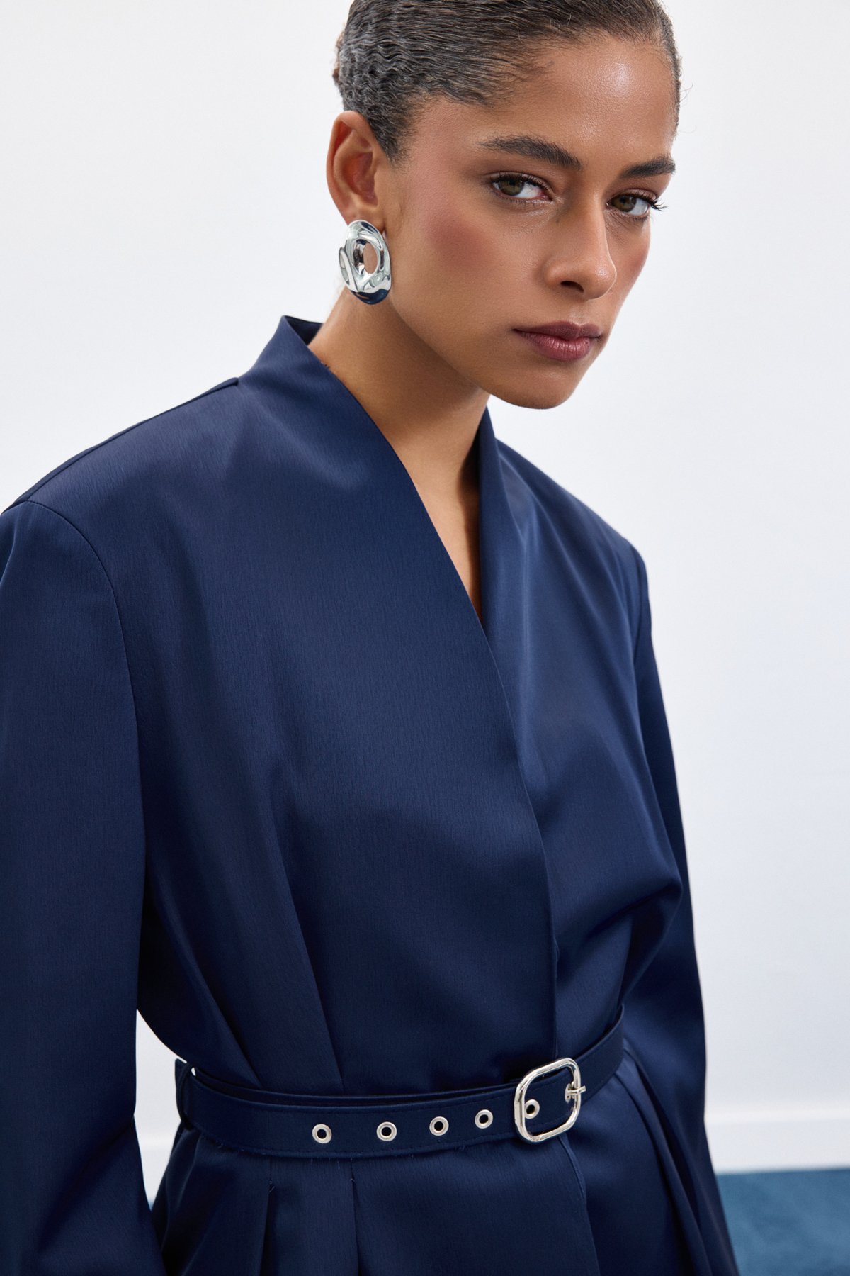 Lisa Kemerli Saten Ceket - Lacivert
