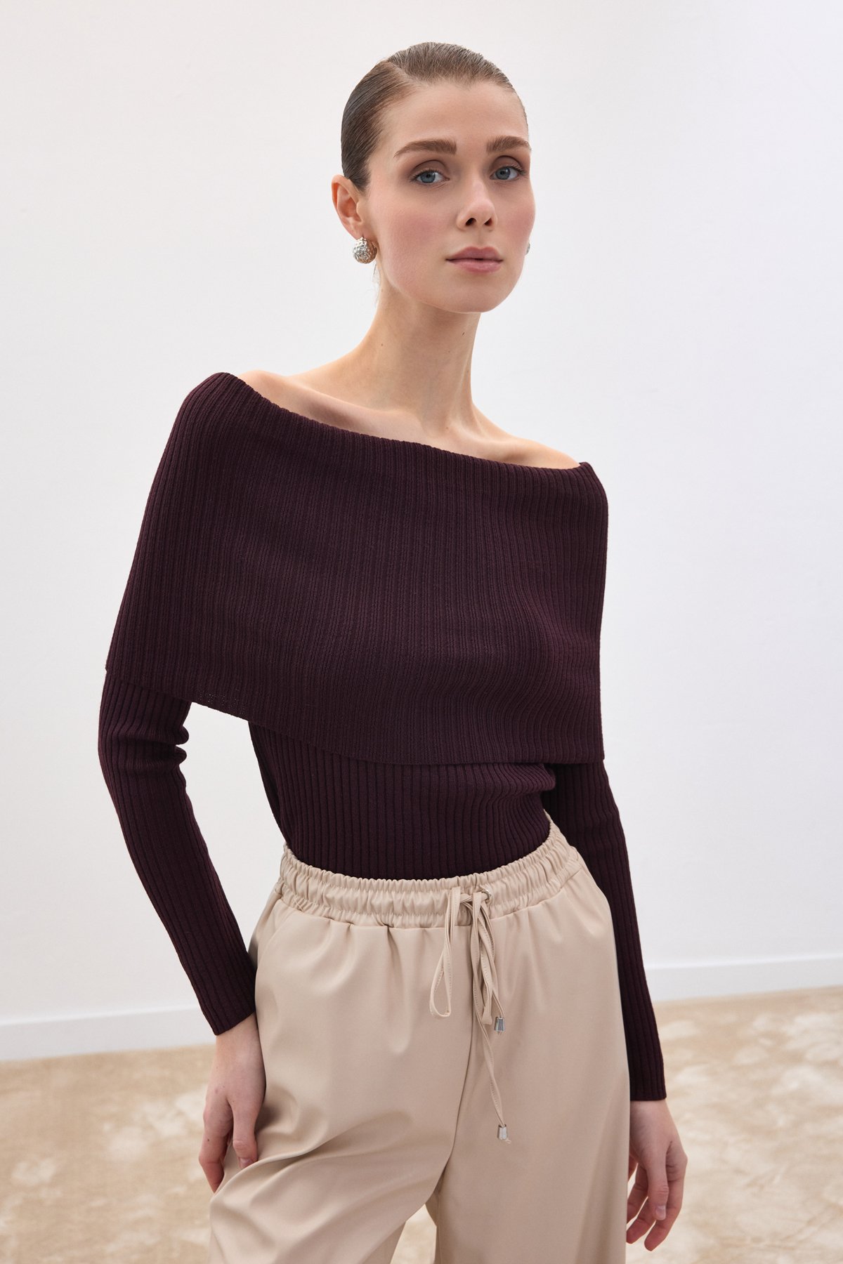 Madonna Yaka Triko - Mürdüm