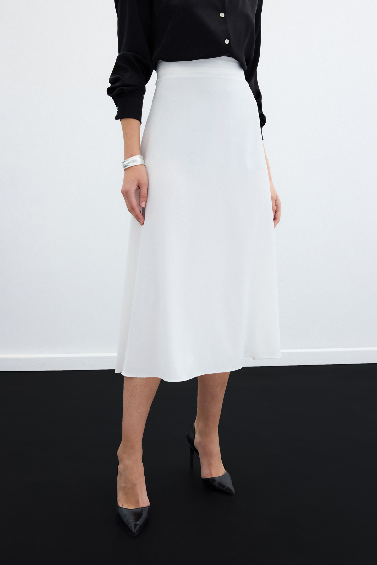 Midi Boy Saten Etek - EKRU