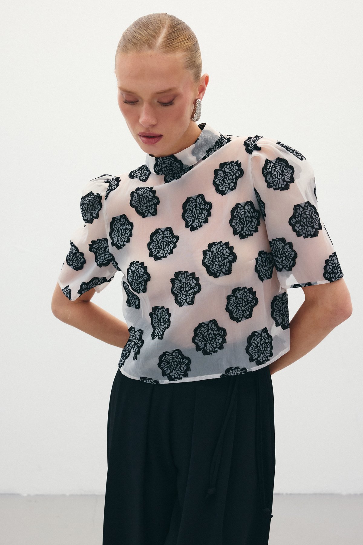 Organze Kısa Kol Bluz - Siyah